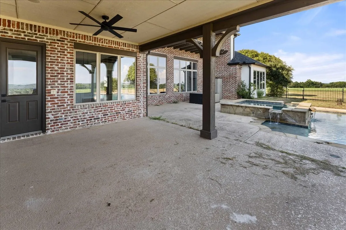Single Family Residence For Sale in Smith County , 1442 County Road 313 E, Tyler, Texas 75706, 4 Bedrooms, 5 Bathrooms, 2 Garage spaces, 7,296 Sqft, built in 2007, Price $3,500,000, mls#21339856, Real Estate Agent in Tyler, Homes For Sale in Smith county, Homes For Sale in Tyler, Realtor in Tyler Texas, Real Estate Brokerage Independent Realty Texas, Luminita Cordes Realtor