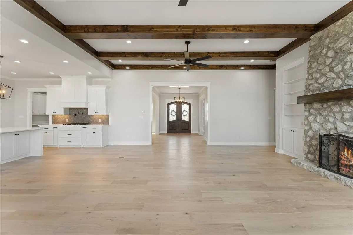 Single Family Residence For Sale in Smith County , 1442 County Road 313 E, Tyler, Texas 75706, 4 Bedrooms, 5 Bathrooms, 2 Garage spaces, 7,296 Sqft, built in 2007, Price $3,500,000, mls#21339856, Real Estate Agent in Tyler, Homes For Sale in Smith county, Homes For Sale in Tyler, Realtor in Tyler Texas, Real Estate Brokerage Independent Realty Texas, Luminita Cordes Realtor