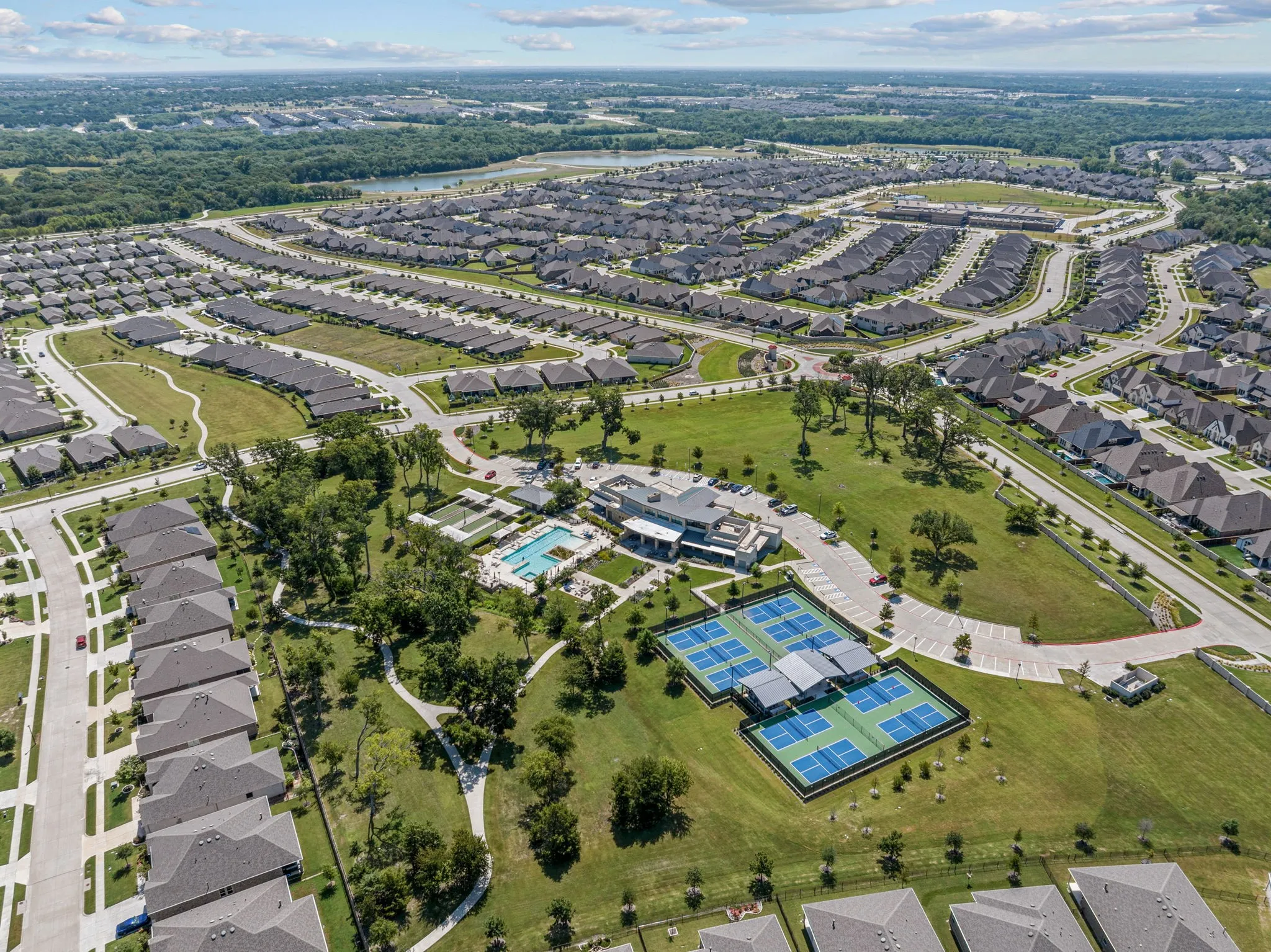 Single Family Residence For Sale in Collin County , 9121 Tranquil Trail, Mc Kinney, Texas 75071, 2 Bedroom, 2 Bathroom, 2 Garage spaces, 1,445 Sqft, built in 2019, mls#21333666, Real Estate Agent in Mc Kinney, Homes For Sale in Collin county, Homes For Sale in Mc Kinney, Realtor in Mc Kinney Texas, Real Estate Brokerage Independent Realty Texas, Luminita Cordes Realtor