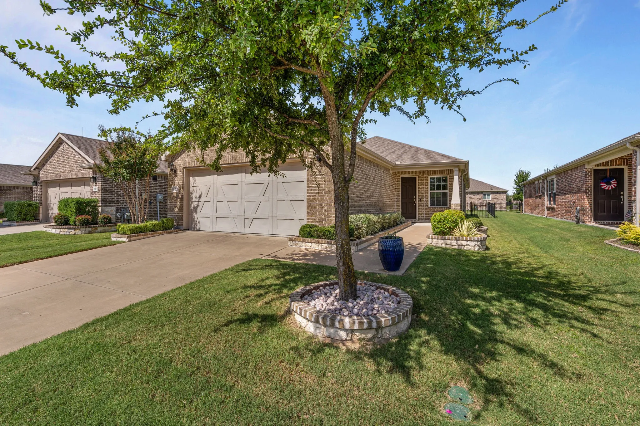 Single Family Residence For Sale in Collin County , 9121 Tranquil Trail, Mc Kinney, Texas 75071, 2 Bedroom, 2 Bathroom, 2 Garage spaces, 1,445 Sqft, built in 2019, mls#21333666, Real Estate Agent in Mc Kinney, Homes For Sale in Collin county, Homes For Sale in Mc Kinney, Realtor in Mc Kinney Texas, Real Estate Brokerage Independent Realty Texas, Luminita Cordes Realtor