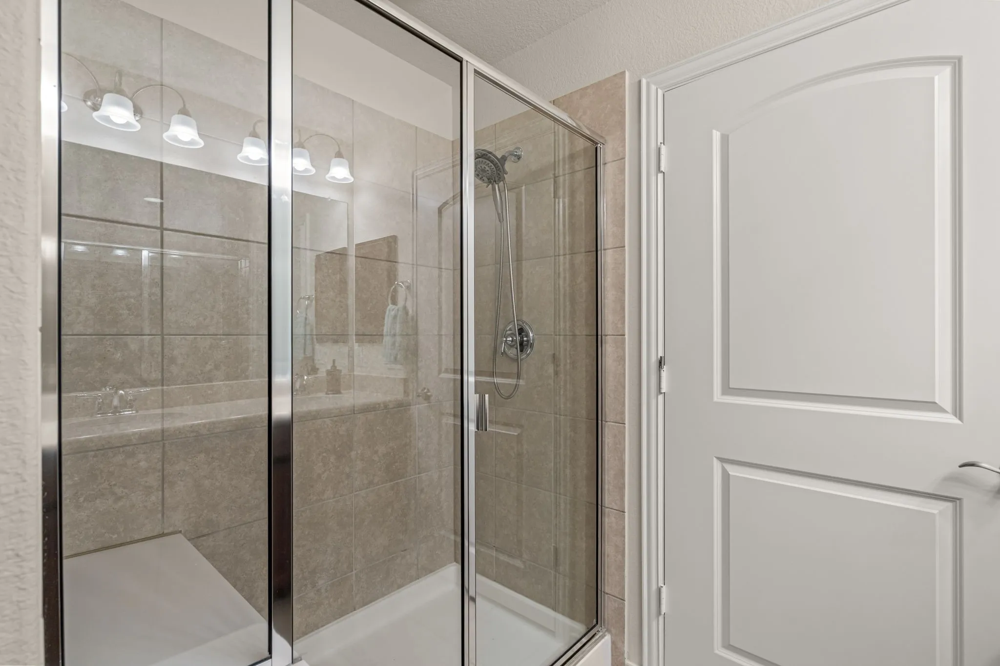 Single Family Residence For Sale in Collin County , 9121 Tranquil Trail, Mc Kinney, Texas 75071, 2 Bedroom, 2 Bathroom, 2 Garage spaces, 1,445 Sqft, built in 2019, mls#21333666, Real Estate Agent in Mc Kinney, Homes For Sale in Collin county, Homes For Sale in Mc Kinney, Realtor in Mc Kinney Texas, Real Estate Brokerage Independent Realty Texas, Luminita Cordes Realtor