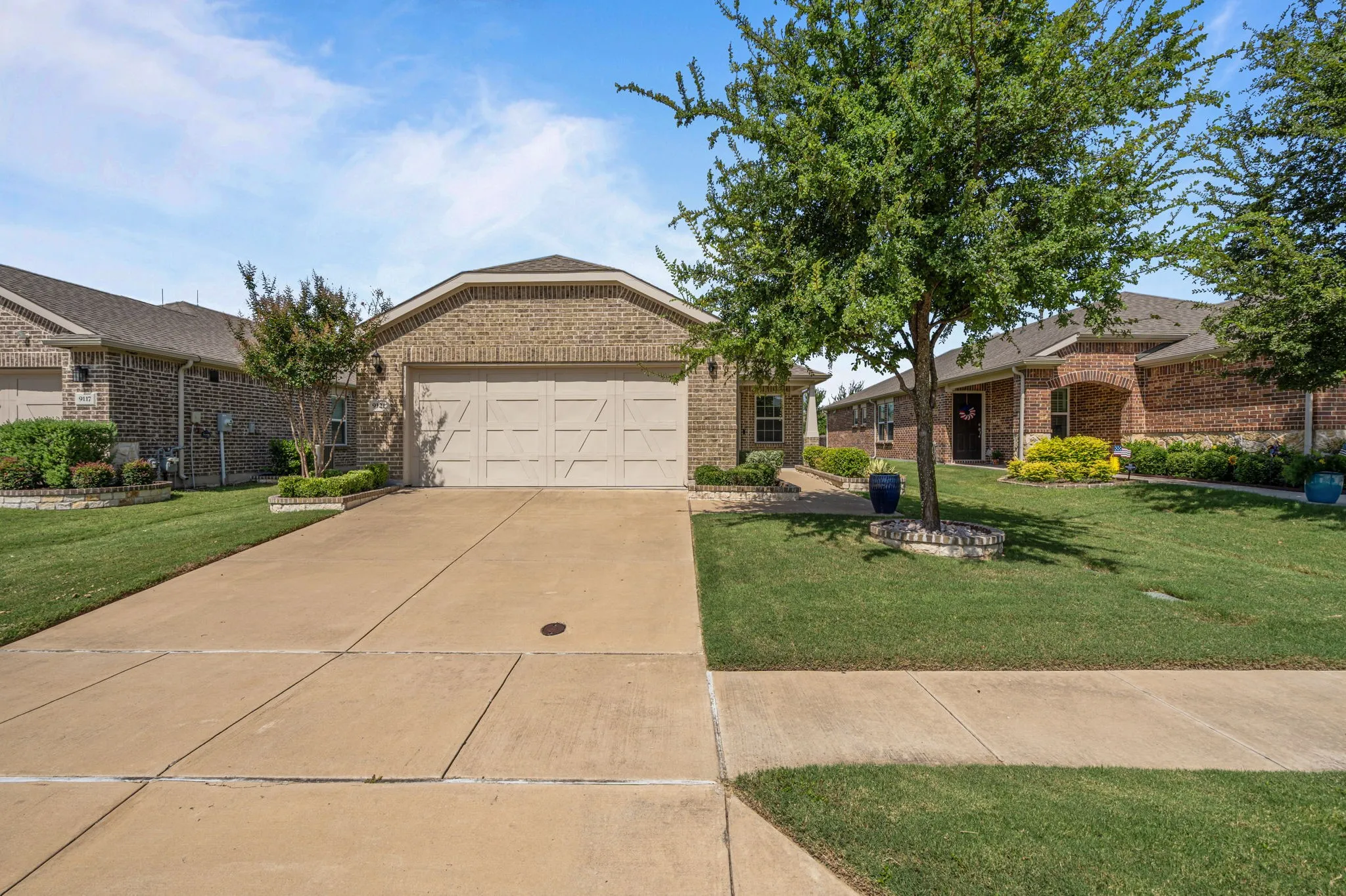 Single Family Residence For Sale in Collin County , 9121 Tranquil Trail, Mc Kinney, Texas 75071, 2 Bedroom, 2 Bathroom, 2 Garage spaces, 1,445 Sqft, built in 2019, mls#21333666, Real Estate Agent in Mc Kinney, Homes For Sale in Collin county, Homes For Sale in Mc Kinney, Realtor in Mc Kinney Texas, Real Estate Brokerage Independent Realty Texas, Luminita Cordes Realtor