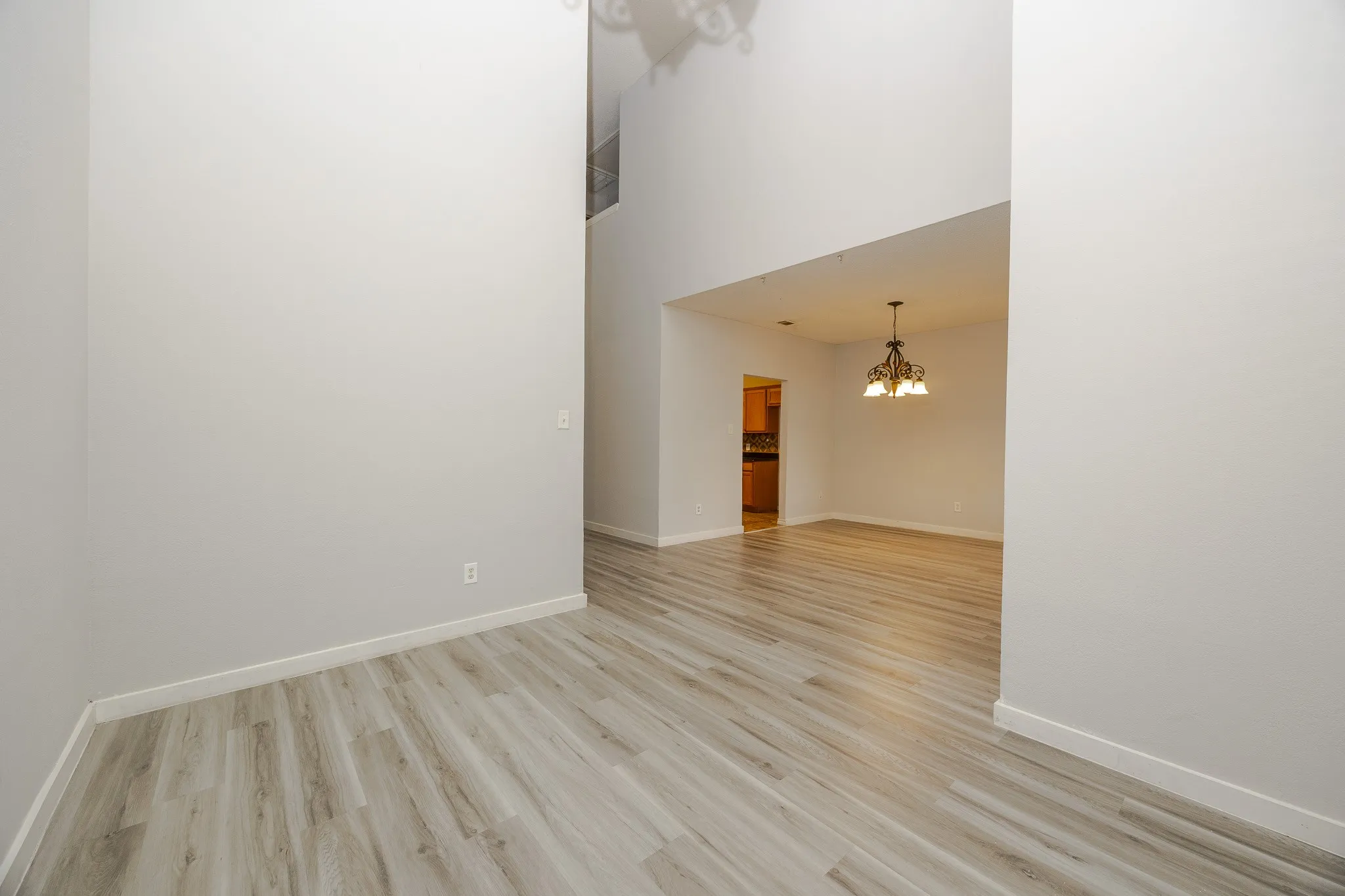 Single Family Residence For Rent in Collin County , 12475 Cajun Drive, Frisco, Texas 75035, 4 Bedroom, 3 Bathroom, 2 Garage spaces, 2,334 Sqft, built in 2001, mls#21339806, Real Estate Agent in Frisco, Homes For Rent in Collin county, Homes For Rent in Frisco, Realtor in Frisco Texas, Real Estate Brokerage Independent Realty Texas, Luminita Cordes Realtor