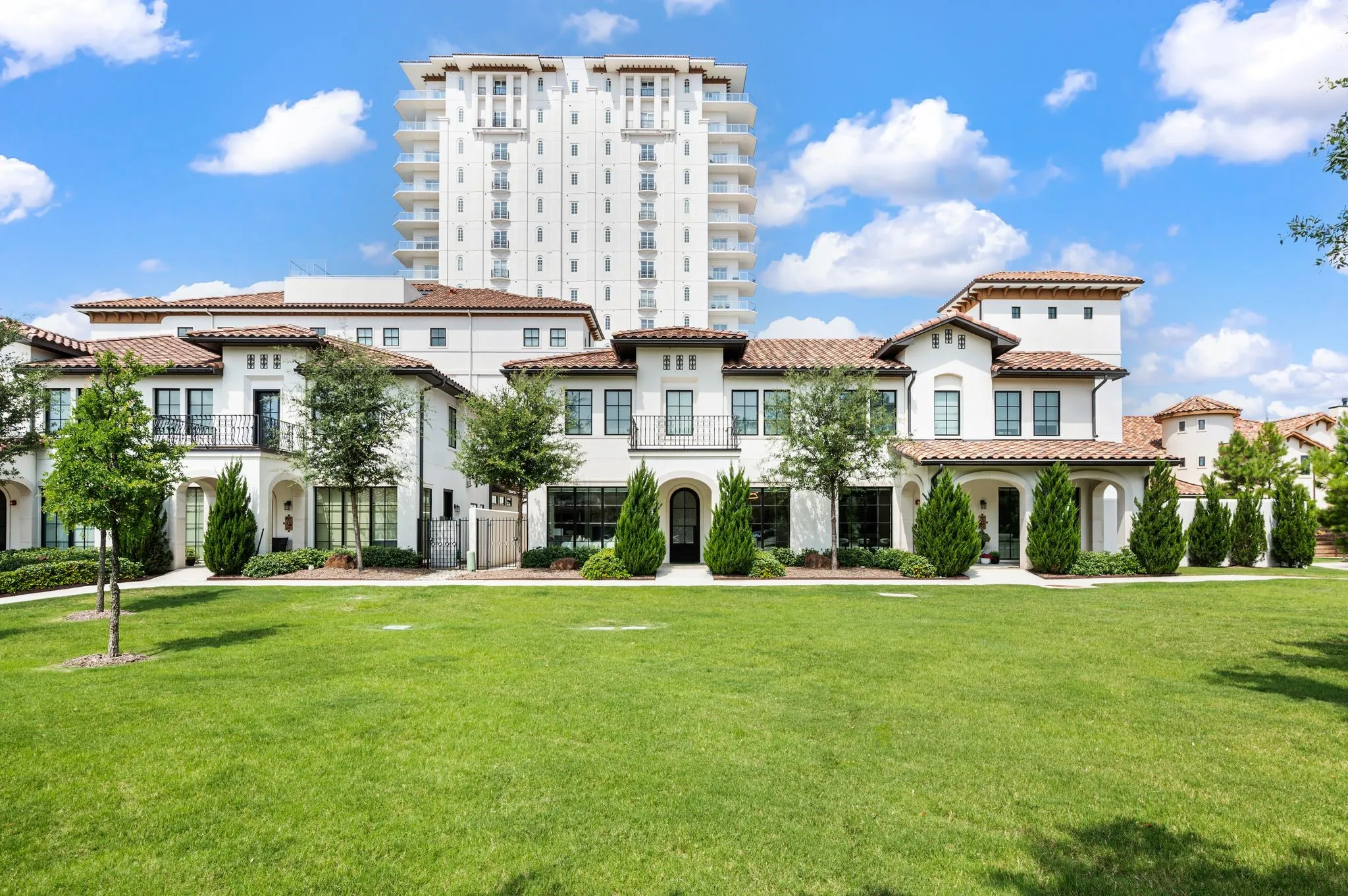 Condominium For Rent in Tarrant County , 2850 Lakeside Parkway 106, Flower Mound, Texas 75022, 5 Bedroom, 4 Bathroom, 2 Garage spaces, 3,242 Sqft, built in 2023, mls#21339879, Real Estate Agent in Flower Mound, Homes For Rent in Tarrant county, Homes For Rent in Flower Mound, Realtor in Flower Mound Texas, Real Estate Brokerage Independent Realty Texas, Luminita Cordes Realtor