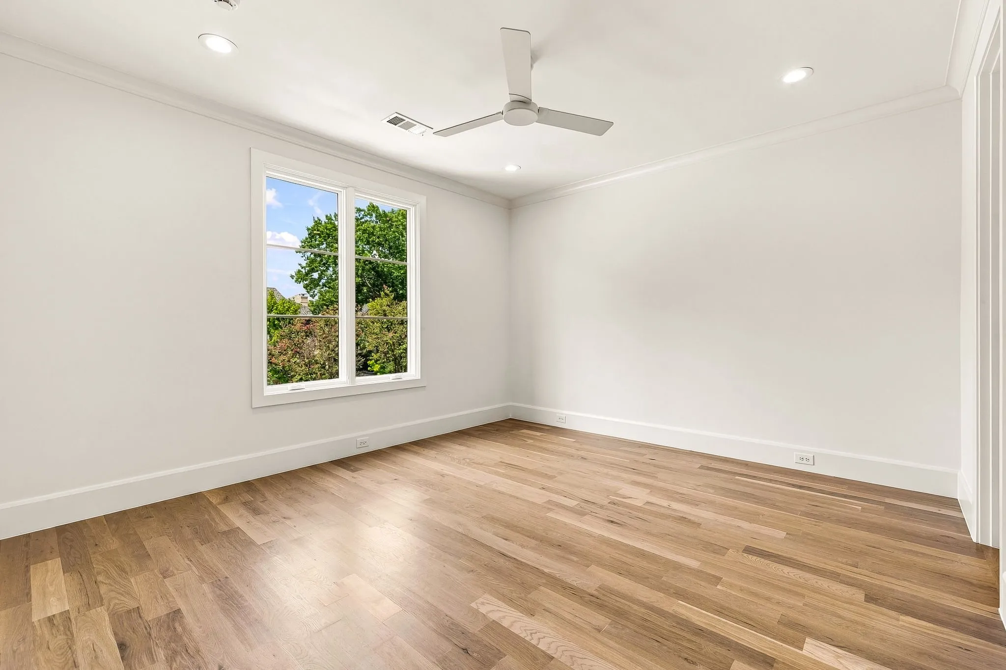 Single Family Residence For Sale in Dallas County , 4225 Amherst Avenue, University Park, Texas 75225, 5 Bedroom, 8 Bathroom, 2 Garage spaces, 5,563 Sqft, built in 2026, mls#21337231, Real Estate Agent in University Park, Homes For Sale in Dallas county, Homes For Sale in University Park, Realtor in University Park Texas, Real Estate Brokerage Independent Realty Texas, Luminita Cordes Realtor