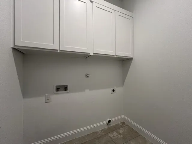Single Family Residence For Sale in Ellis County , 117 Leatherwood Street, Waxahachie, Texas 75165, 4 Bedroom, 2 Bathroom, 2 Garage spaces, 1,676 Sqft, built in 2025, Price $324,999, mls#21339177, Real Estate Agent in Waxahachie, Homes For Sale in Ellis county, Homes For Sale in Waxahachie, Realtor in Waxahachie Texas, Real Estate Brokerage Independent Realty Texas, Luminita Cordes Realtor