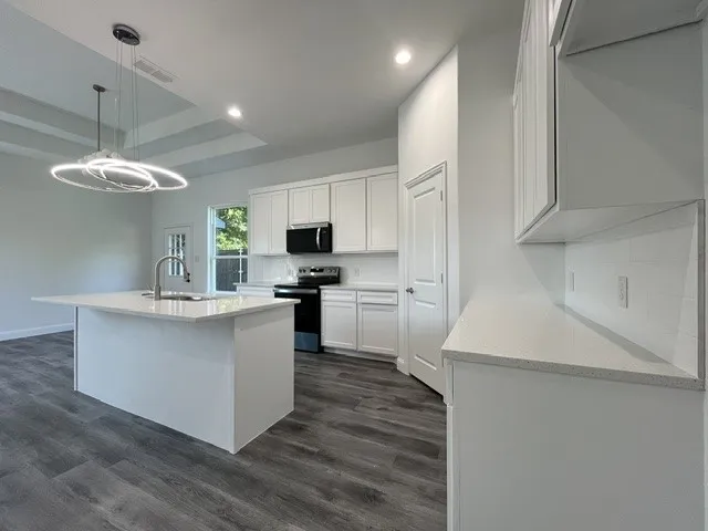 Single Family Residence For Sale in Ellis County , 117 Leatherwood Street, Waxahachie, Texas 75165, 4 Bedroom, 2 Bathroom, 2 Garage spaces, 1,676 Sqft, built in 2025, Price $324,999, mls#21339177, Real Estate Agent in Waxahachie, Homes For Sale in Ellis county, Homes For Sale in Waxahachie, Realtor in Waxahachie Texas, Real Estate Brokerage Independent Realty Texas, Luminita Cordes Realtor