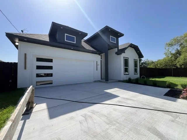 Single Family Residence For Sale in Ellis County , 117 Leatherwood Street, Waxahachie, Texas 75165, 4 Bedroom, 2 Bathroom, 2 Garage spaces, 1,676 Sqft, built in 2025, Price $324,999, mls#21339177, Real Estate Agent in Waxahachie, Homes For Sale in Ellis county, Homes For Sale in Waxahachie, Realtor in Waxahachie Texas, Real Estate Brokerage Independent Realty Texas, Luminita Cordes Realtor