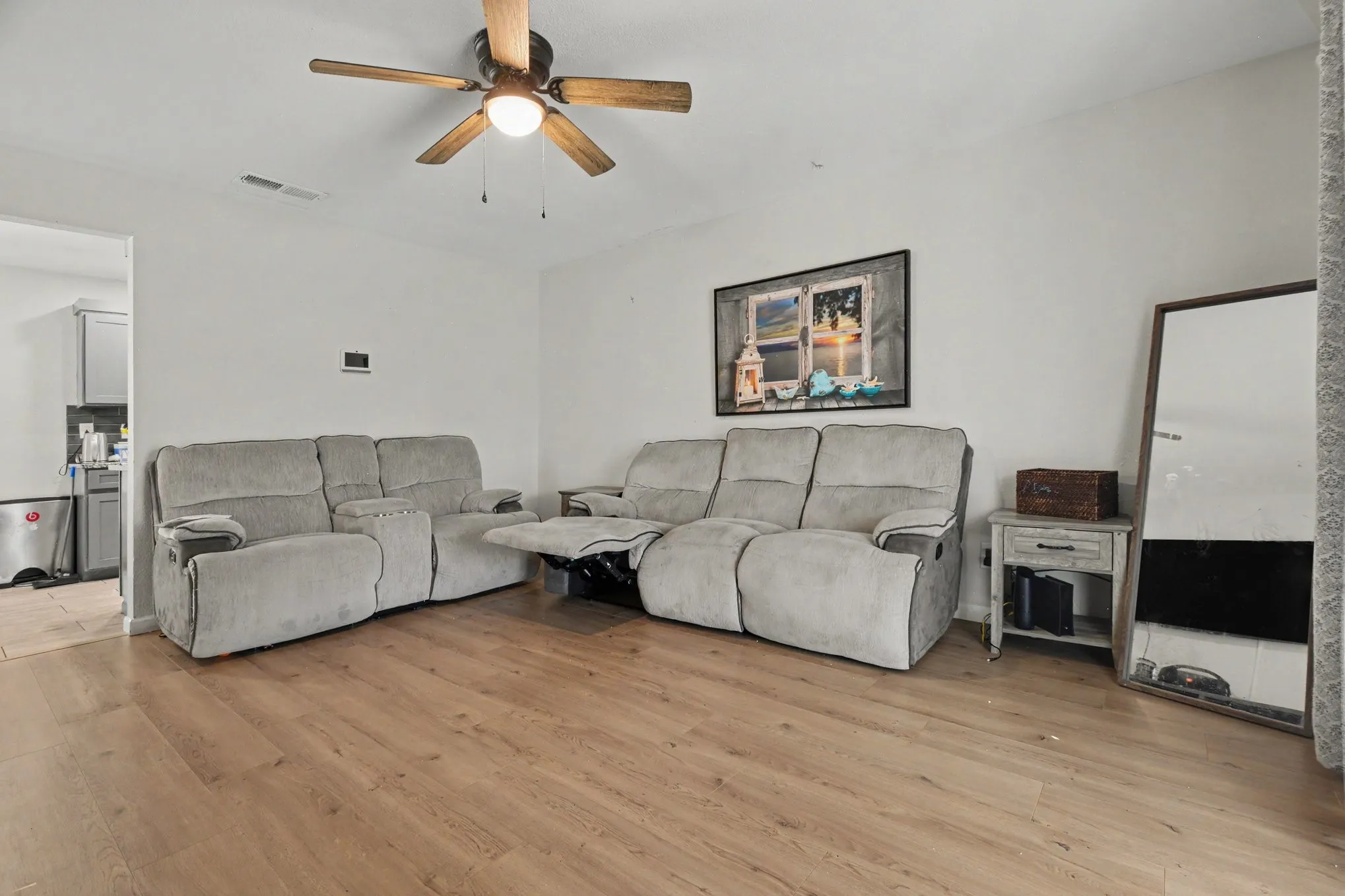Single Family Residence For Sale in Dallas County , 1809 Homestead Place, Garland, Texas 75044, 3 Bedroom, 2 Bathroom, 1 Garage spaces, 976 Sqft, built in 1970, Price $251,300, mls#21330596, Real Estate Agent in Garland, Homes For Sale in Dallas county, Homes For Sale in Garland, Realtor in Garland Texas, Real Estate Brokerage Independent Realty Texas, Luminita Cordes Realtor