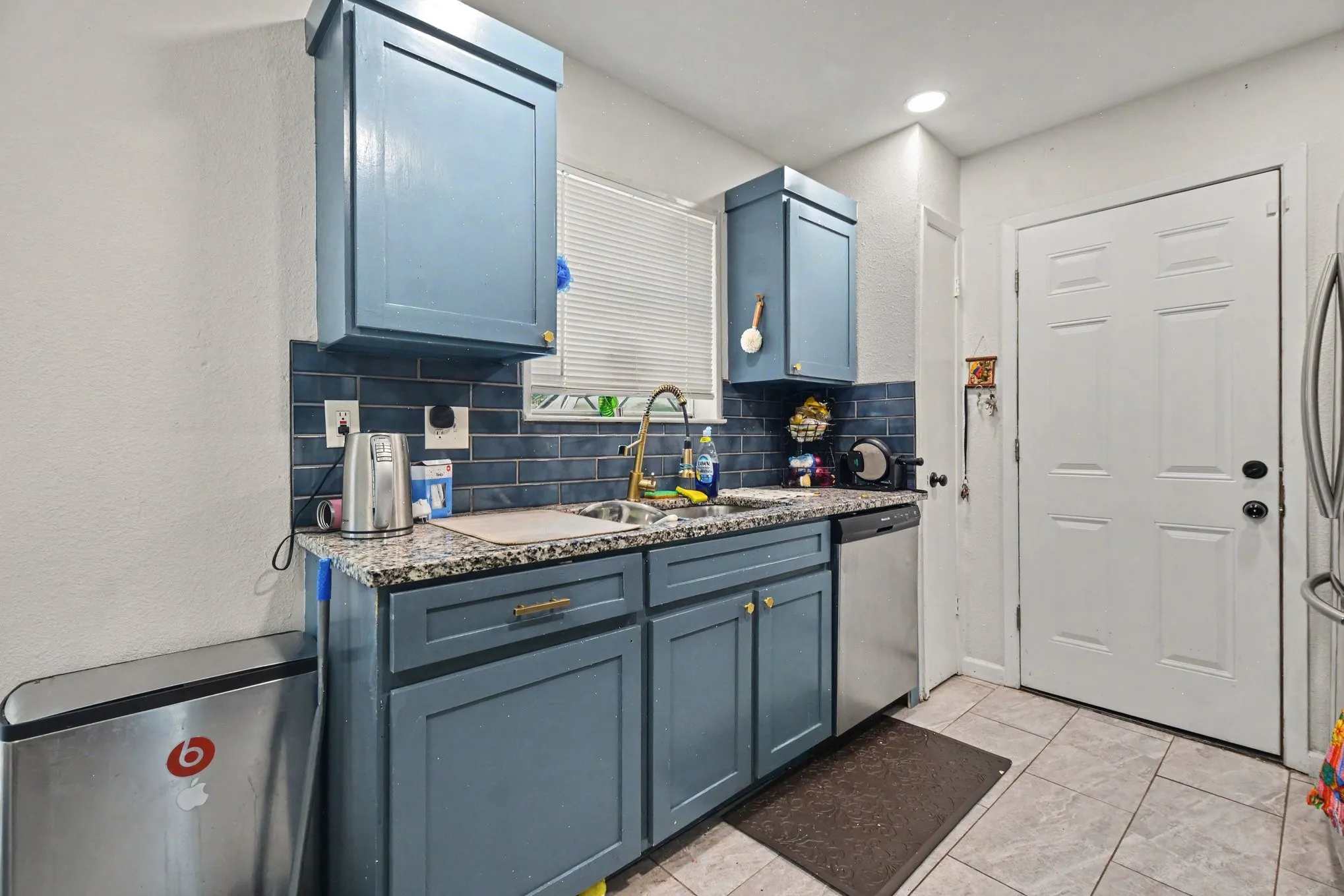 Single Family Residence For Sale in Dallas County , 1809 Homestead Place, Garland, Texas 75044, 3 Bedroom, 2 Bathroom, 1 Garage spaces, 976 Sqft, built in 1970, Price $251,300, mls#21330596, Real Estate Agent in Garland, Homes For Sale in Dallas county, Homes For Sale in Garland, Realtor in Garland Texas, Real Estate Brokerage Independent Realty Texas, Luminita Cordes Realtor