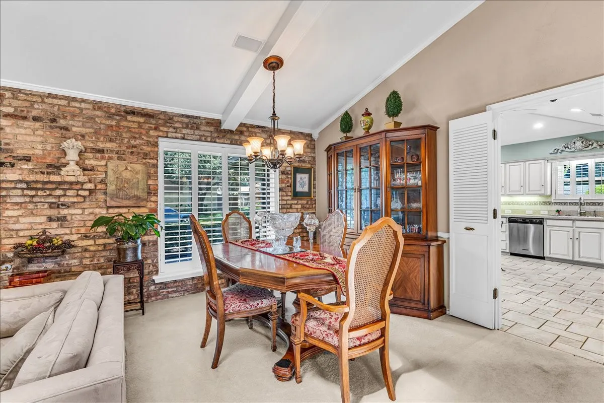 Single Family Residence For Sale in Collin County , 1609 Lake Hill Lane, Plano, Texas 75023, 4 Bedroom, 3 Bathroom, 2 Garage spaces, 3,179 Sqft, built in 1973, mls#21336571, Real Estate Agent in Plano, Homes For Sale in Collin county, Homes For Sale in Plano, Realtor in Plano Texas, Real Estate Brokerage Independent Realty Texas, Luminita Cordes Realtor