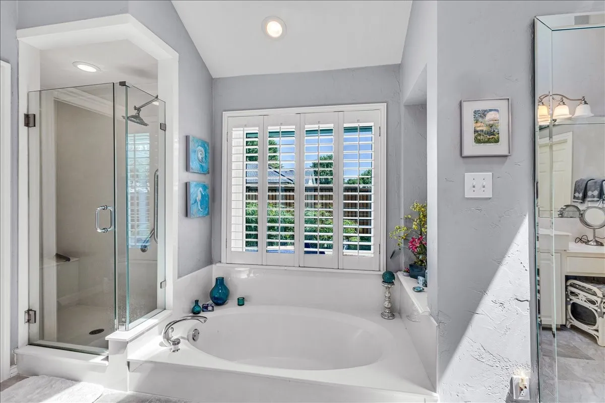 Single Family Residence For Sale in Collin County , 1609 Lake Hill Lane, Plano, Texas 75023, 4 Bedroom, 3 Bathroom, 2 Garage spaces, 3,179 Sqft, built in 1973, mls#21336571, Real Estate Agent in Plano, Homes For Sale in Collin county, Homes For Sale in Plano, Realtor in Plano Texas, Real Estate Brokerage Independent Realty Texas, Luminita Cordes Realtor