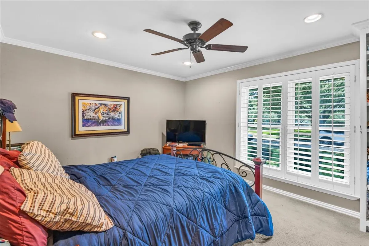 Single Family Residence For Sale in Collin County , 1609 Lake Hill Lane, Plano, Texas 75023, 4 Bedroom, 3 Bathroom, 2 Garage spaces, 3,179 Sqft, built in 1973, mls#21336571, Real Estate Agent in Plano, Homes For Sale in Collin county, Homes For Sale in Plano, Realtor in Plano Texas, Real Estate Brokerage Independent Realty Texas, Luminita Cordes Realtor