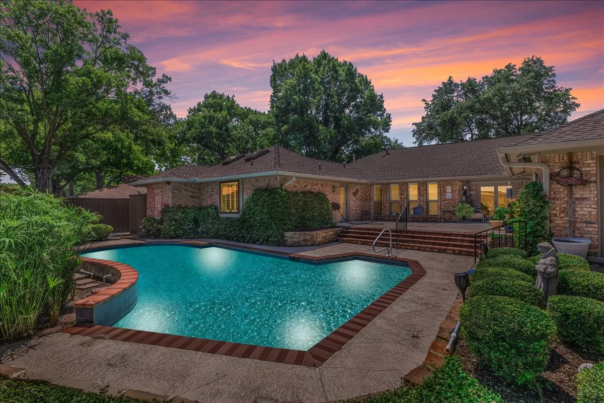 Single Family Residence For Sale in Collin County , 1609 Lake Hill Lane, Plano, Texas 75023, 4 Bedroom, 3 Bathroom, 2 Garage spaces, 3,179 Sqft, built in 1973, mls#21336571, Real Estate Agent in Plano, Homes For Sale in Collin county, Homes For Sale in Plano, Realtor in Plano Texas, Real Estate Brokerage Independent Realty Texas, Luminita Cordes Realtor