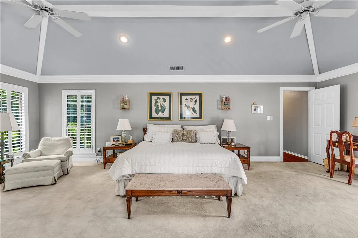 Single Family Residence For Sale in Collin County , 1609 Lake Hill Lane, Plano, Texas 75023, 4 Bedroom, 3 Bathroom, 2 Garage spaces, 3,179 Sqft, built in 1973, mls#21336571, Real Estate Agent in Plano, Homes For Sale in Collin county, Homes For Sale in Plano, Realtor in Plano Texas, Real Estate Brokerage Independent Realty Texas, Luminita Cordes Realtor