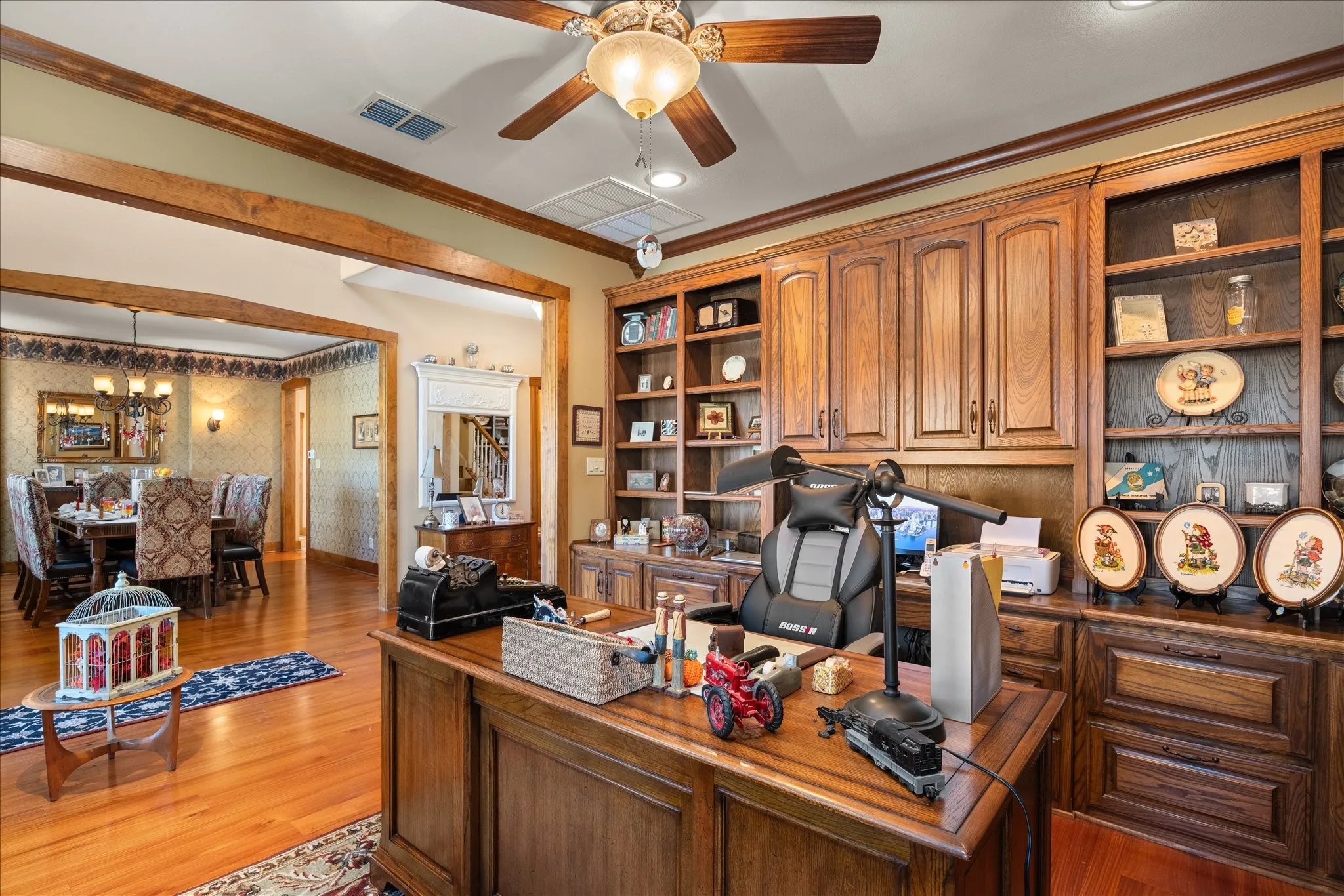 Single Family Residence For Sale in Hood County , 9001 Sawgrass Court, Granbury, Texas 76049, 4 Bedroom, 5 Bathroom, 3 Garage spaces, 3,911 Sqft, built in 2007, mls#21338158, Real Estate Agent in Granbury, Homes For Sale in Hood county, Homes For Sale in Granbury, Realtor in Granbury Texas, Real Estate Brokerage Independent Realty Texas, Luminita Cordes Realtor