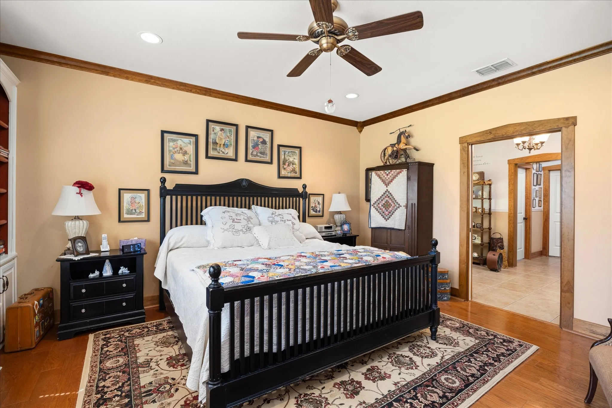 Single Family Residence For Sale in Hood County , 9001 Sawgrass Court, Granbury, Texas 76049, 4 Bedroom, 5 Bathroom, 3 Garage spaces, 3,911 Sqft, built in 2007, mls#21338158, Real Estate Agent in Granbury, Homes For Sale in Hood county, Homes For Sale in Granbury, Realtor in Granbury Texas, Real Estate Brokerage Independent Realty Texas, Luminita Cordes Realtor