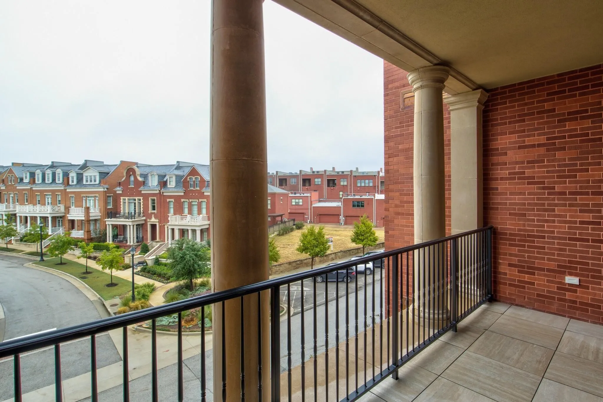 Condominium For Sale in Tarrant County , 350 Central Avenue 307, Southlake, Texas 76092, 2 Bedroom, 2 Bathroom, 2 Garage spaces, 1,729 Sqft, built in 2020, mls#21338534, Real Estate Agent in Southlake, Homes For Sale in Tarrant county, Homes For Sale in Southlake, Realtor in Southlake Texas, Real Estate Brokerage Independent Realty Texas, Luminita Cordes Realtor