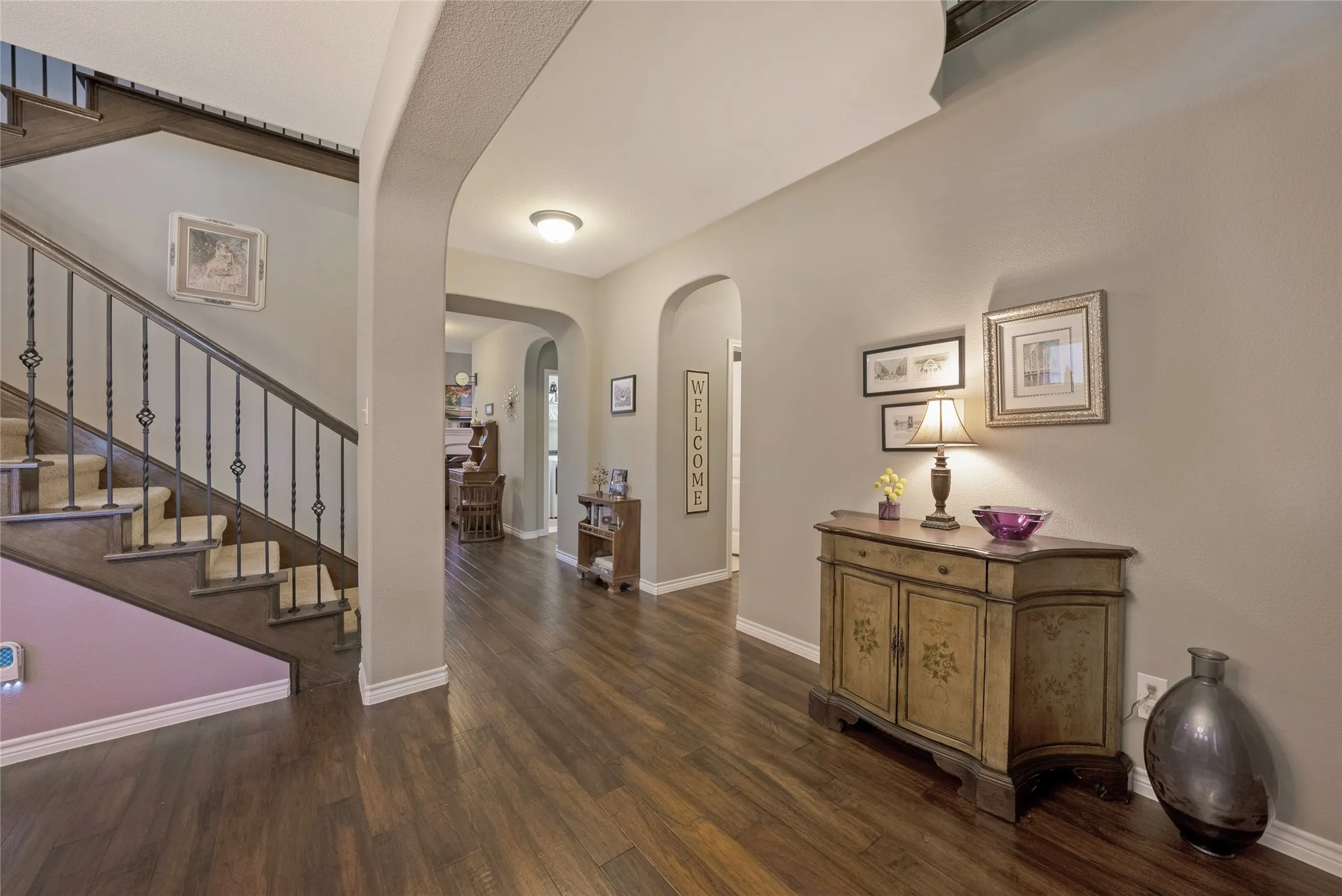 Single Family Residence For Sale in Tarrant County , 8629 Tribute Lane, Fort Worth, Texas 76131, 3 Bedroom, 3 Bathroom, 2 Garage spaces, 2,999 Sqft, built in 2013, mls#21328226, Real Estate Agent in Fort Worth, Homes For Sale in Tarrant county, Homes For Sale in Fort Worth, Realtor in Fort Worth Texas, Real Estate Brokerage Independent Realty Texas, Luminita Cordes Realtor