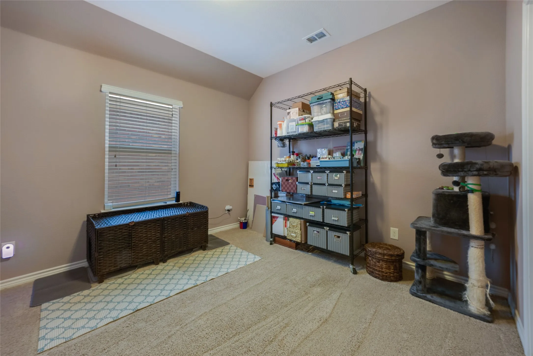 Single Family Residence For Sale in Tarrant County , 8629 Tribute Lane, Fort Worth, Texas 76131, 3 Bedroom, 3 Bathroom, 2 Garage spaces, 2,999 Sqft, built in 2013, mls#21328226, Real Estate Agent in Fort Worth, Homes For Sale in Tarrant county, Homes For Sale in Fort Worth, Realtor in Fort Worth Texas, Real Estate Brokerage Independent Realty Texas, Luminita Cordes Realtor
