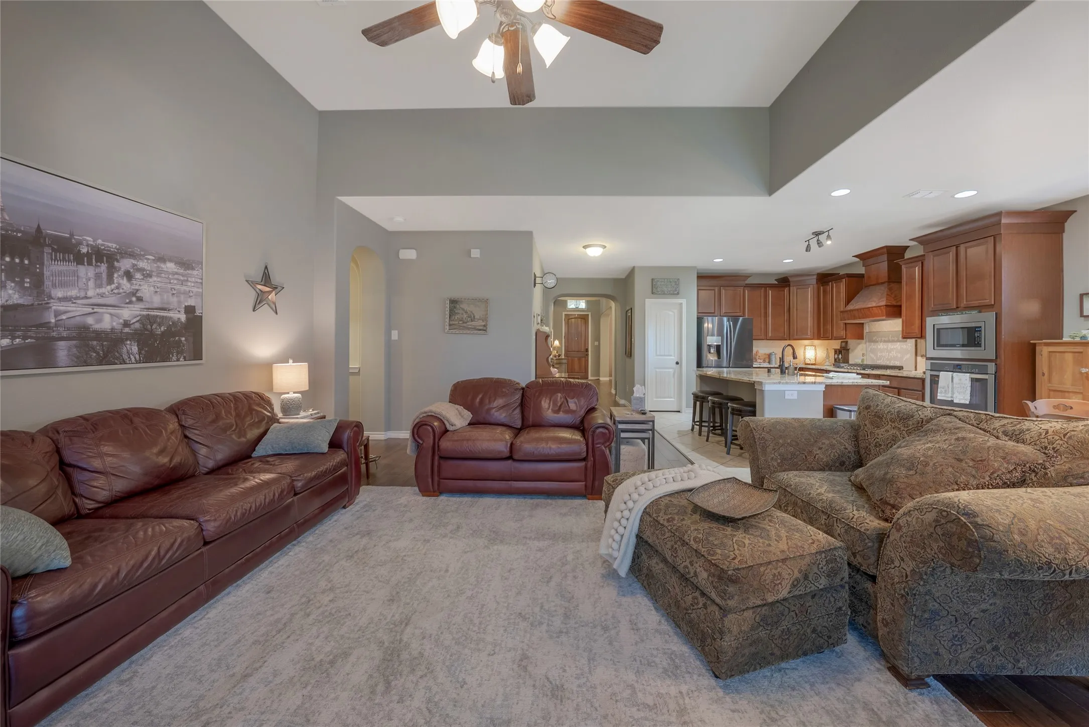Single Family Residence For Sale in Tarrant County , 8629 Tribute Lane, Fort Worth, Texas 76131, 3 Bedroom, 3 Bathroom, 2 Garage spaces, 2,999 Sqft, built in 2013, mls#21328226, Real Estate Agent in Fort Worth, Homes For Sale in Tarrant county, Homes For Sale in Fort Worth, Realtor in Fort Worth Texas, Real Estate Brokerage Independent Realty Texas, Luminita Cordes Realtor