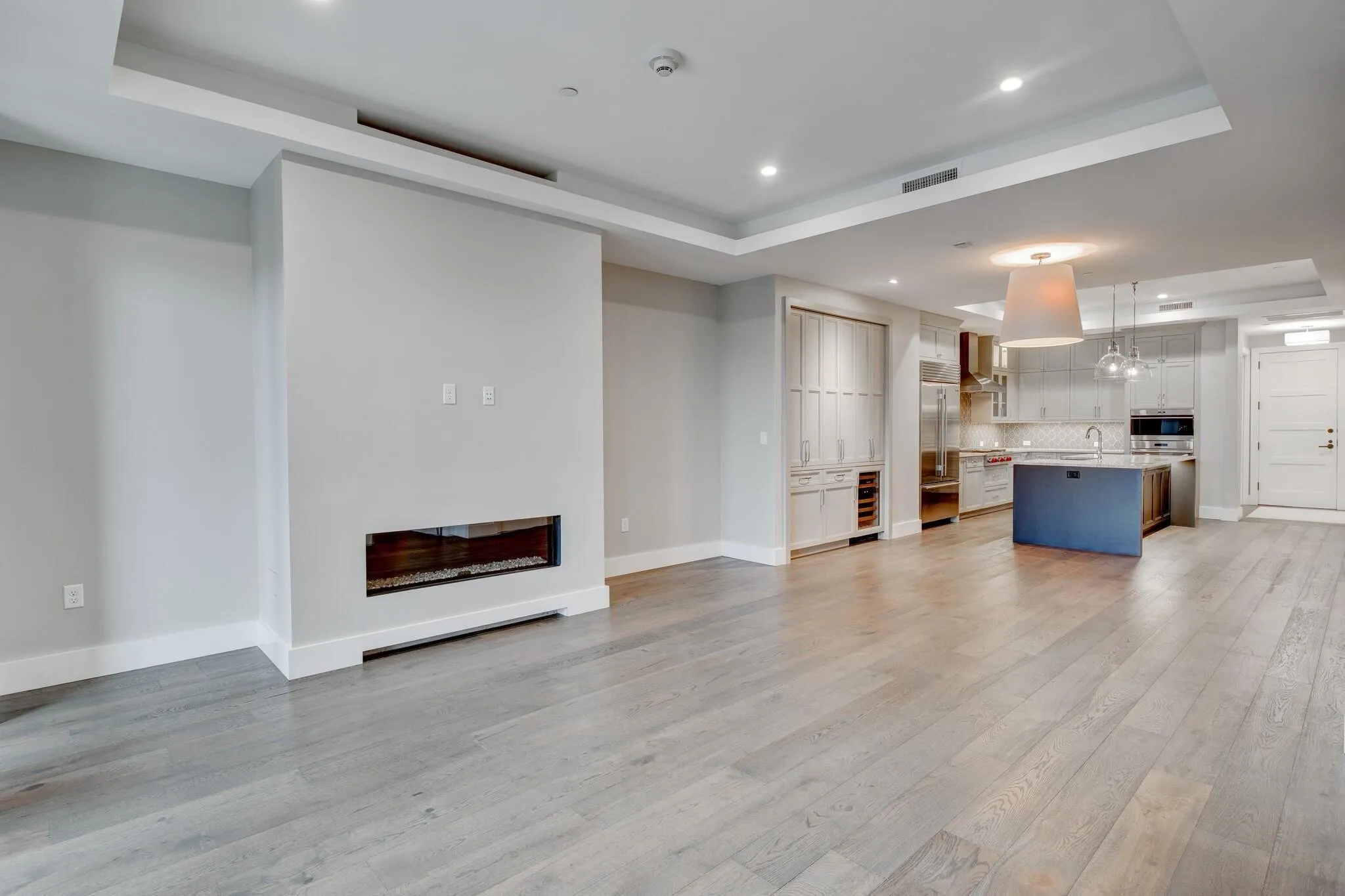 Condominium For Rent in Tarrant County , 350 Central Avenue 307, Southlake, Texas 76092, 2 Bedrooms, 2 Bathrooms, 2 Garage spaces, 1,729 Sqft, built in 2020, Price $7,500, mls#21338545, Real Estate Agent in Southlake, Homes For Rent in Tarrant county, Homes For Rent in Southlake, Realtor in Southlake Texas, Real Estate Brokerage Independent Realty Texas, Luminita Cordes Realtor