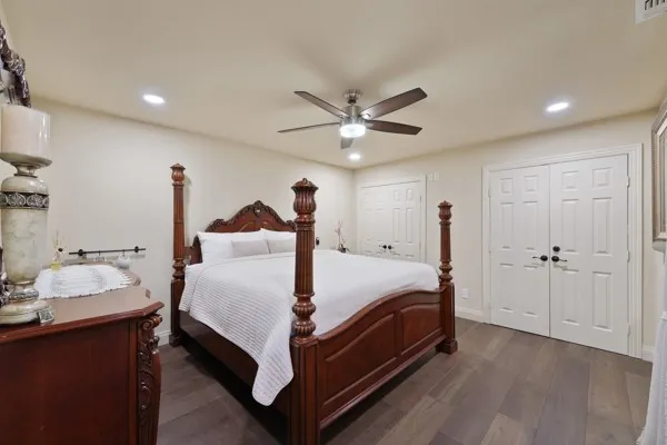 Single Family Residence For Sale in Tarrant County , 1806 Old Oak Drive, Arlington, Texas 76012, 6 Bedroom, 5 Bathroom, 2 Garage spaces, 4,658 Sqft, built in 1999, mls#21337754, Real Estate Agent in Arlington, Homes For Sale in Tarrant county, Homes For Sale in Arlington, Realtor in Arlington Texas, Real Estate Brokerage Independent Realty Texas, Luminita Cordes Realtor