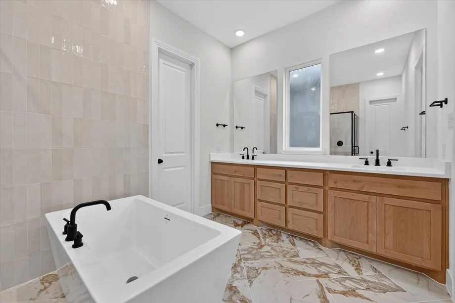 Single Family Residence For Sale in Grayson County , 520 Stallion Lane, Van Alstyne, Texas 75495, 4 Bedroom, 5 Bathroom, 3 Garage spaces, 3,371 Sqft, built in 2026, mls#21339892, Real Estate Agent in Van Alstyne, Homes For Sale in Grayson county, Homes For Sale in Van Alstyne, Realtor in Van Alstyne Texas, Real Estate Brokerage Independent Realty Texas, Luminita Cordes Realtor