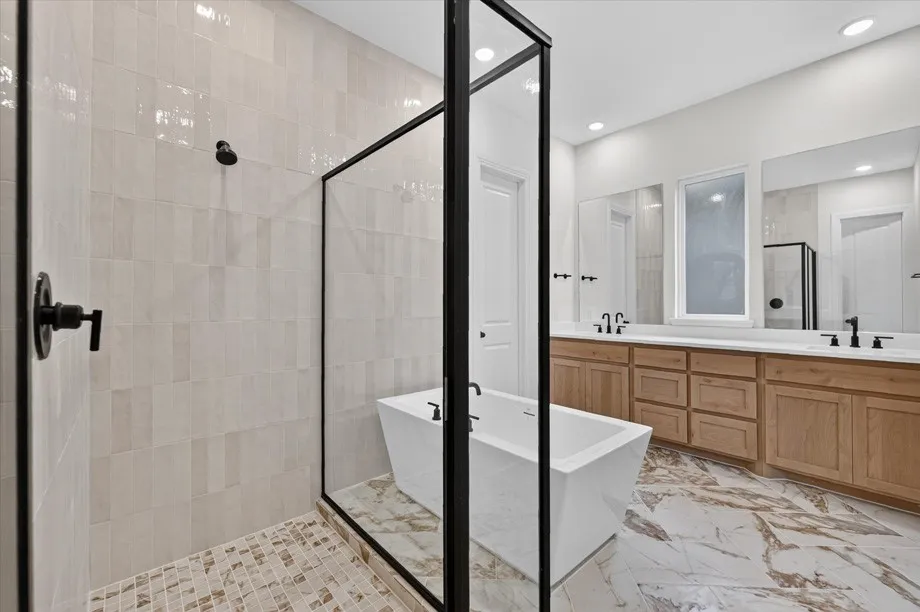 Single Family Residence For Sale in Grayson County , 520 Stallion Lane, Van Alstyne, Texas 75495, 4 Bedroom, 5 Bathroom, 3 Garage spaces, 3,371 Sqft, built in 2026, mls#21339892, Real Estate Agent in Van Alstyne, Homes For Sale in Grayson county, Homes For Sale in Van Alstyne, Realtor in Van Alstyne Texas, Real Estate Brokerage Independent Realty Texas, Luminita Cordes Realtor