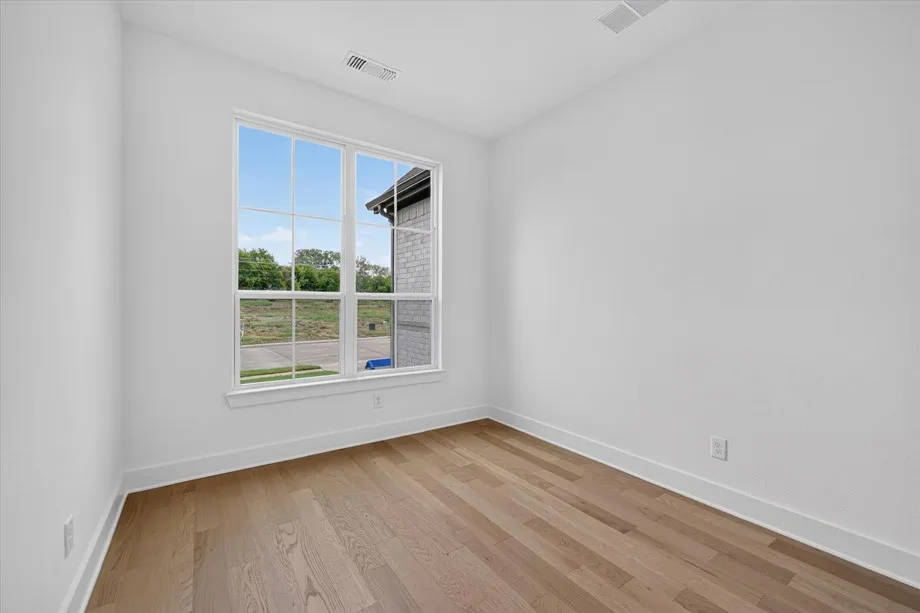 Single Family Residence For Sale in Grayson County , 520 Stallion Lane, Van Alstyne, Texas 75495, 4 Bedroom, 5 Bathroom, 3 Garage spaces, 3,371 Sqft, built in 2026, mls#21339892, Real Estate Agent in Van Alstyne, Homes For Sale in Grayson county, Homes For Sale in Van Alstyne, Realtor in Van Alstyne Texas, Real Estate Brokerage Independent Realty Texas, Luminita Cordes Realtor