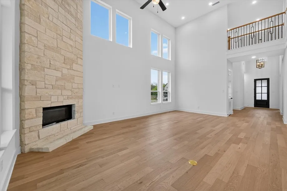 Single Family Residence For Sale in Grayson County , 520 Stallion Lane, Van Alstyne, Texas 75495, 4 Bedroom, 5 Bathroom, 3 Garage spaces, 3,371 Sqft, built in 2026, mls#21339892, Real Estate Agent in Van Alstyne, Homes For Sale in Grayson county, Homes For Sale in Van Alstyne, Realtor in Van Alstyne Texas, Real Estate Brokerage Independent Realty Texas, Luminita Cordes Realtor