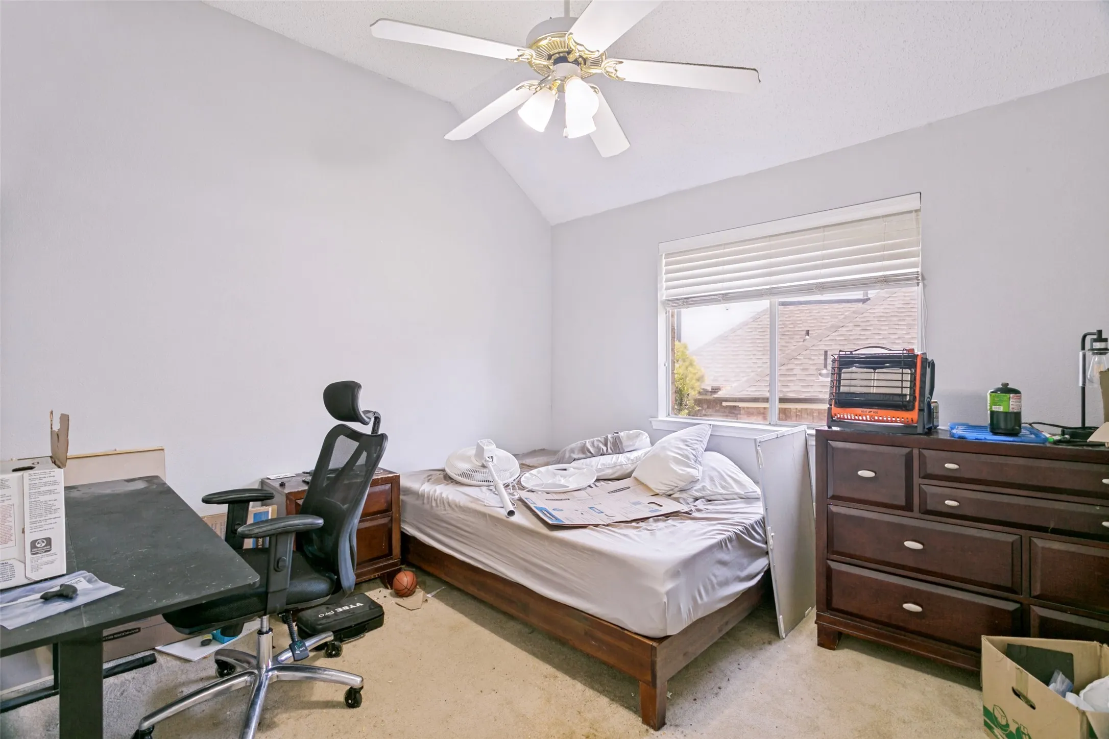 Single Family Residence For Sale in Tarrant County , 2616 Wickersham Court, Grapevine, Texas 76051, 5 Bedroom, 3 Bathroom, 2 Garage spaces, 2,791 Sqft, built in 1992, mls#21337641, Real Estate Agent in Grapevine, Homes For Sale in Tarrant county, Homes For Sale in Grapevine, Realtor in Grapevine Texas, Real Estate Brokerage Independent Realty Texas, Luminita Cordes Realtor