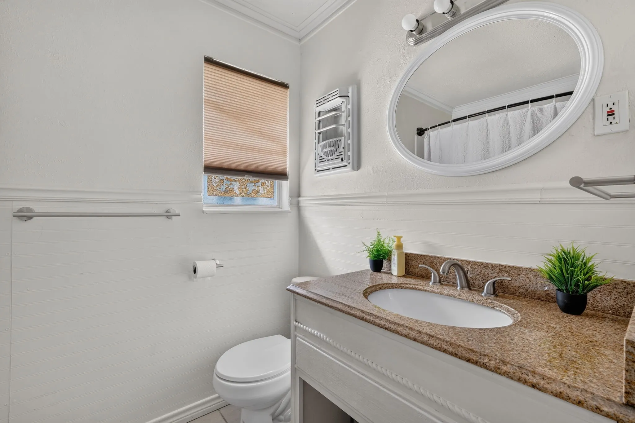Single Family Residence For Sale in Palo Pinto County , 1702 SE 22nd Avenue, Mineral Wells, Texas 76067, 4 Bedroom, 2 Bathroom, Garage spaces, 2,498 Sqft, built in 1962, mls#21336683, Real Estate Agent in Mineral Wells, Homes For Sale in Palo Pinto county, Homes For Sale in Mineral Wells, Realtor in Mineral Wells Texas, Real Estate Brokerage Independent Realty Texas, Luminita Cordes Realtor