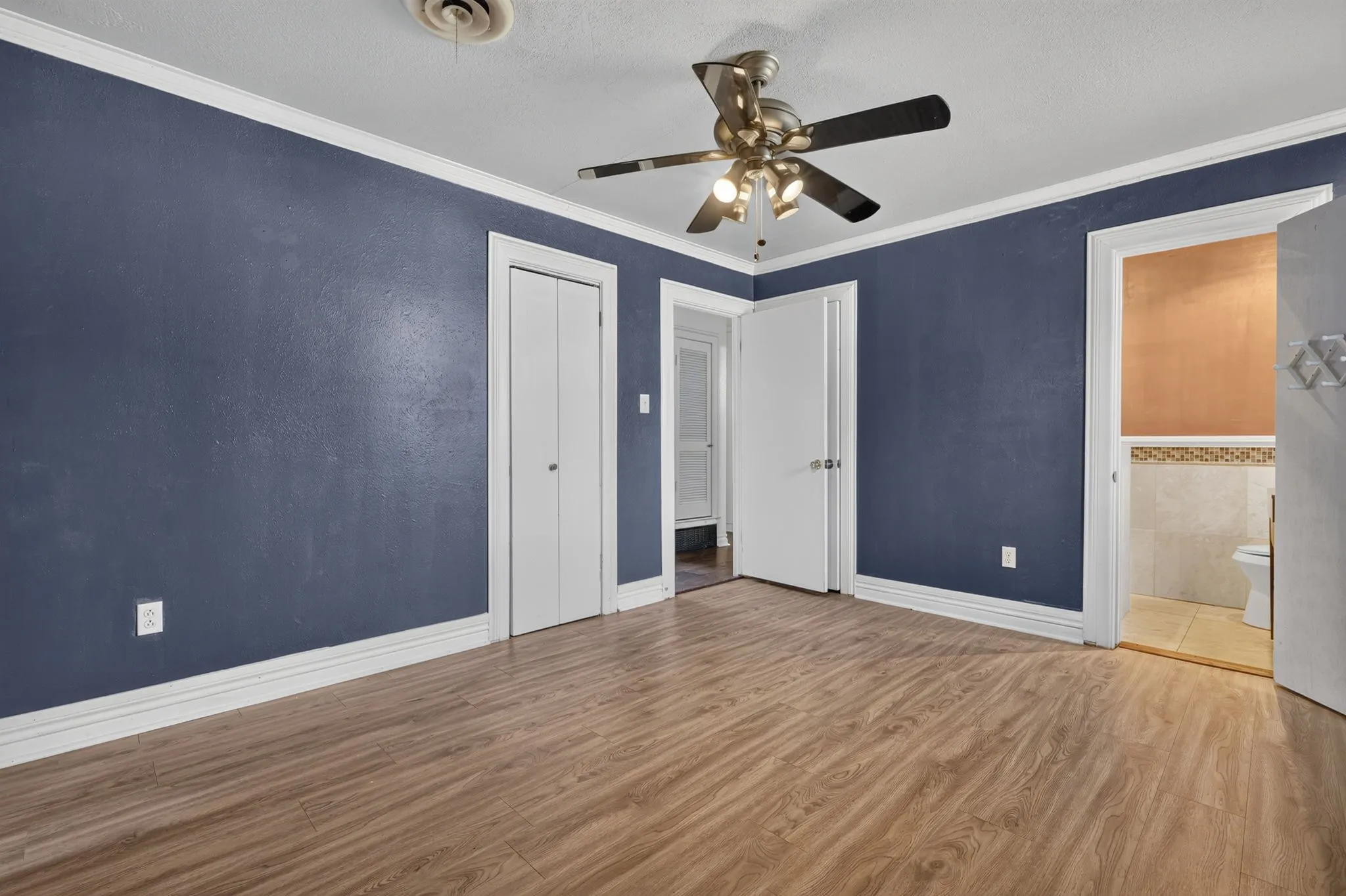 Single Family Residence For Sale in Palo Pinto County , 1702 SE 22nd Avenue, Mineral Wells, Texas 76067, 4 Bedroom, 2 Bathroom, Garage spaces, 2,498 Sqft, built in 1962, mls#21336683, Real Estate Agent in Mineral Wells, Homes For Sale in Palo Pinto county, Homes For Sale in Mineral Wells, Realtor in Mineral Wells Texas, Real Estate Brokerage Independent Realty Texas, Luminita Cordes Realtor