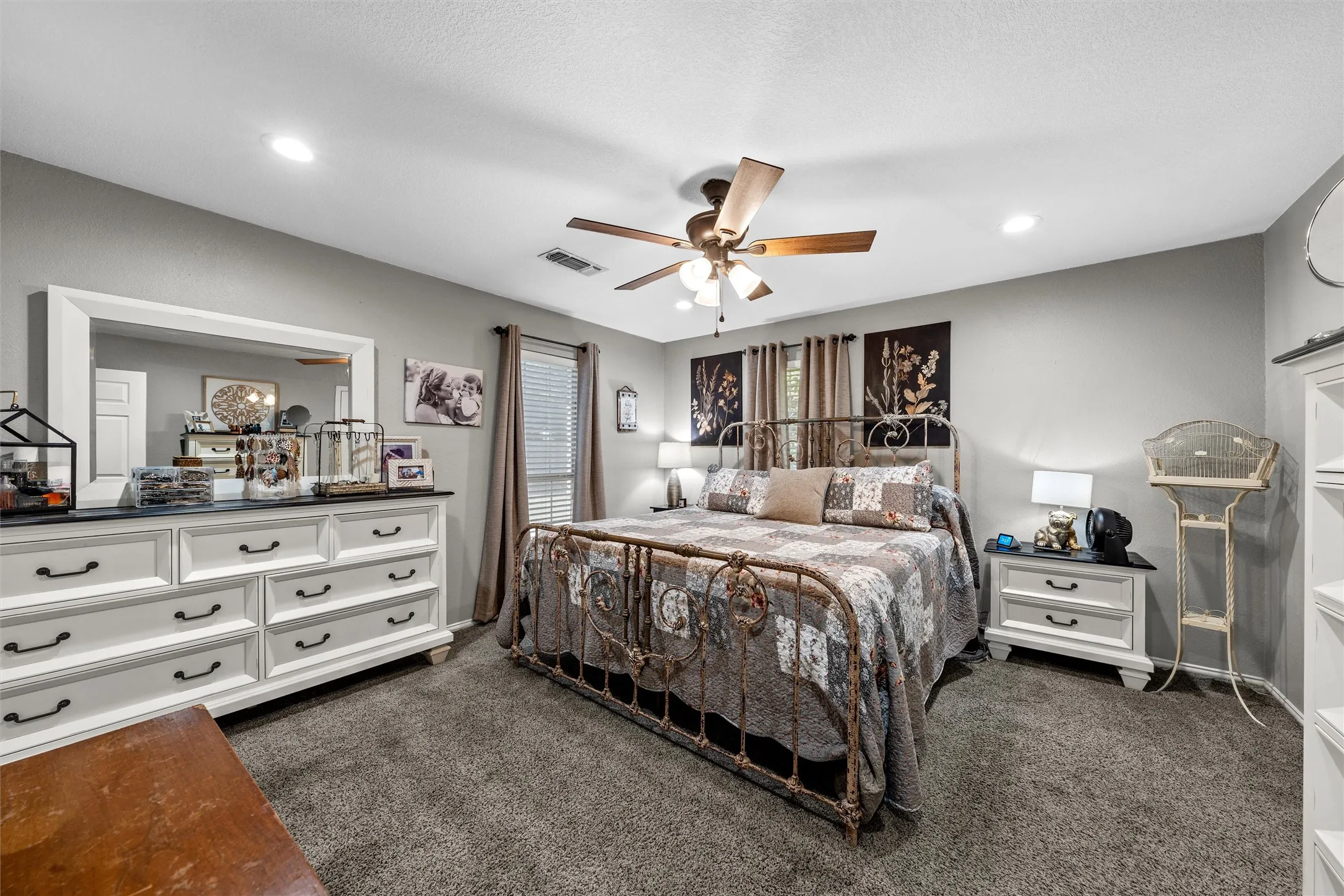 Single Family Residence For Sale in Mc Lennan County , 101 Brown Drive, Eddy, Texas 76524, 4 Bedroom, 2 Bathroom, Garage spaces, 1,930 Sqft, built in 2002, mls#21339072, Real Estate Agent in Eddy, Homes For Sale in Mc Lennan county, Homes For Sale in Eddy, Realtor in Eddy Texas, Real Estate Brokerage Independent Realty Texas, Luminita Cordes Realtor