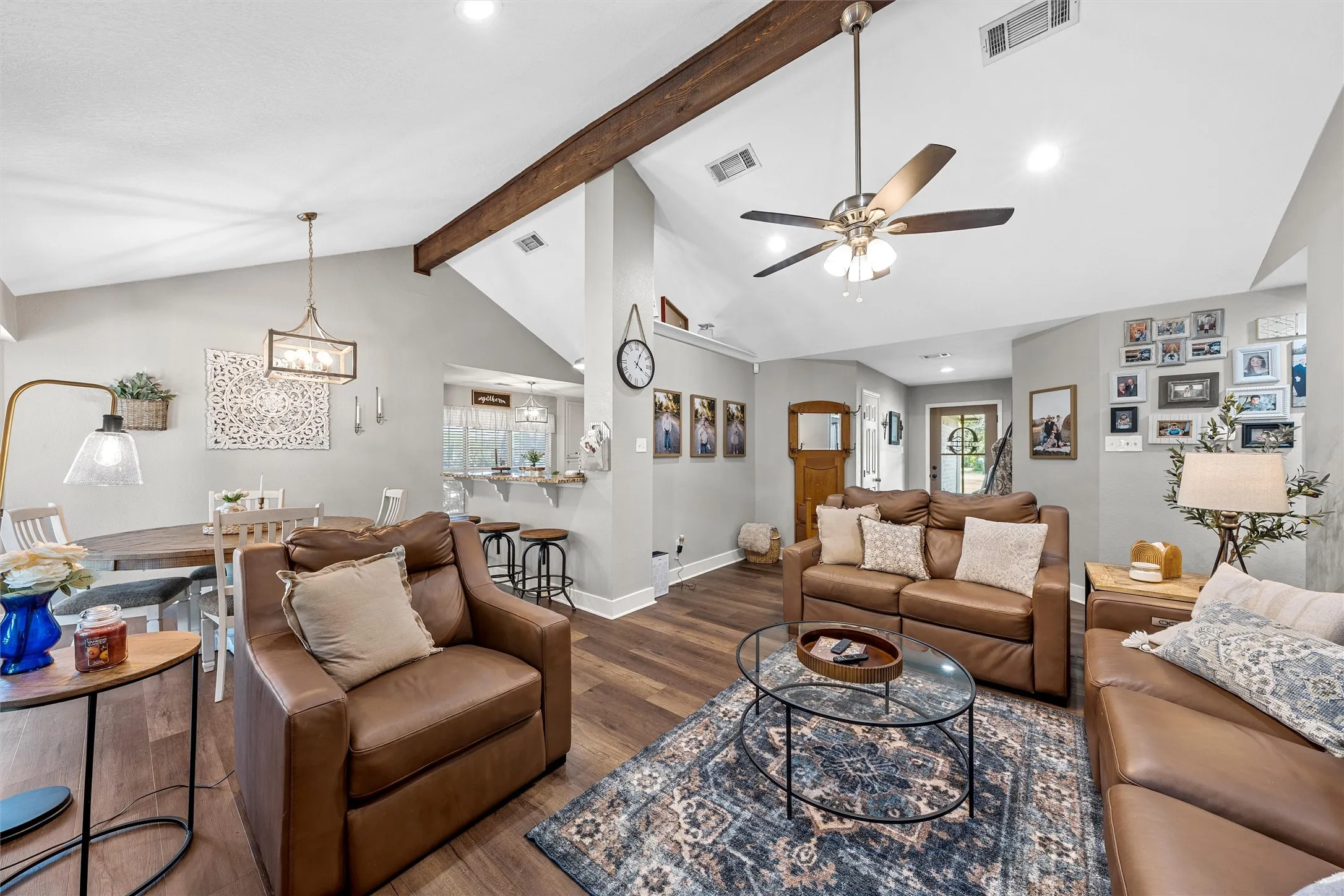 Single Family Residence For Sale in Mc Lennan County , 101 Brown Drive, Eddy, Texas 76524, 4 Bedroom, 2 Bathroom, Garage spaces, 1,930 Sqft, built in 2002, mls#21339072, Real Estate Agent in Eddy, Homes For Sale in Mc Lennan county, Homes For Sale in Eddy, Realtor in Eddy Texas, Real Estate Brokerage Independent Realty Texas, Luminita Cordes Realtor