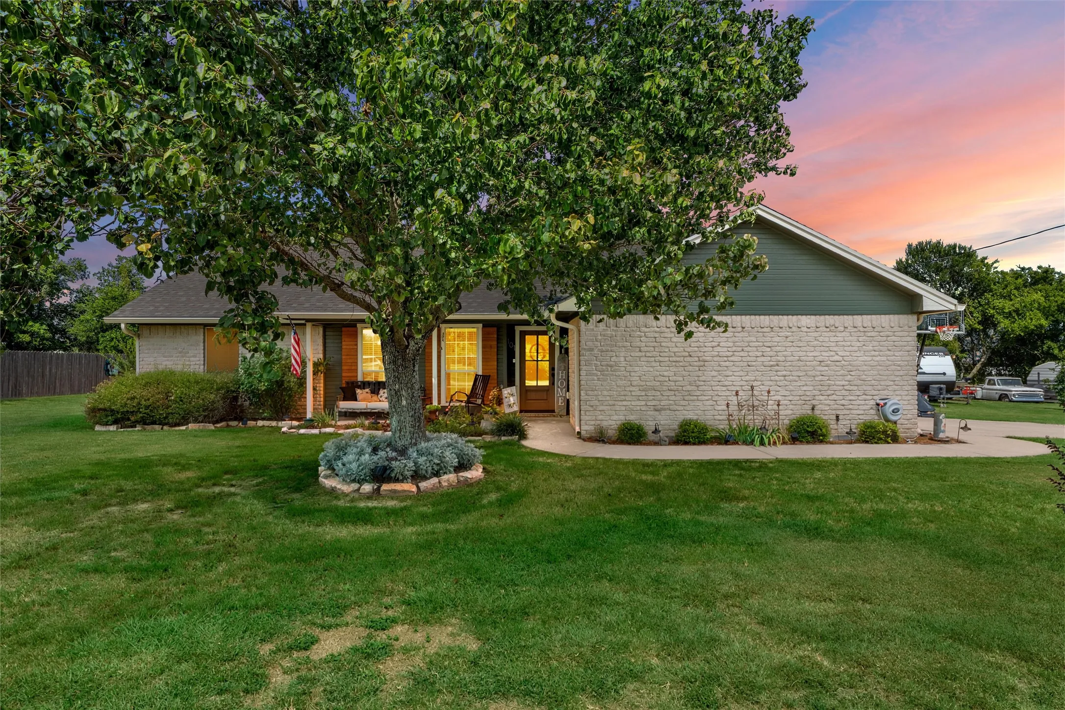 Single Family Residence For Sale in Mc Lennan County , 101 Brown Drive, Eddy, Texas 76524, 4 Bedroom, 2 Bathroom, Garage spaces, 1,930 Sqft, built in 2002, mls#21339072, Real Estate Agent in Eddy, Homes For Sale in Mc Lennan county, Homes For Sale in Eddy, Realtor in Eddy Texas, Real Estate Brokerage Independent Realty Texas, Luminita Cordes Realtor