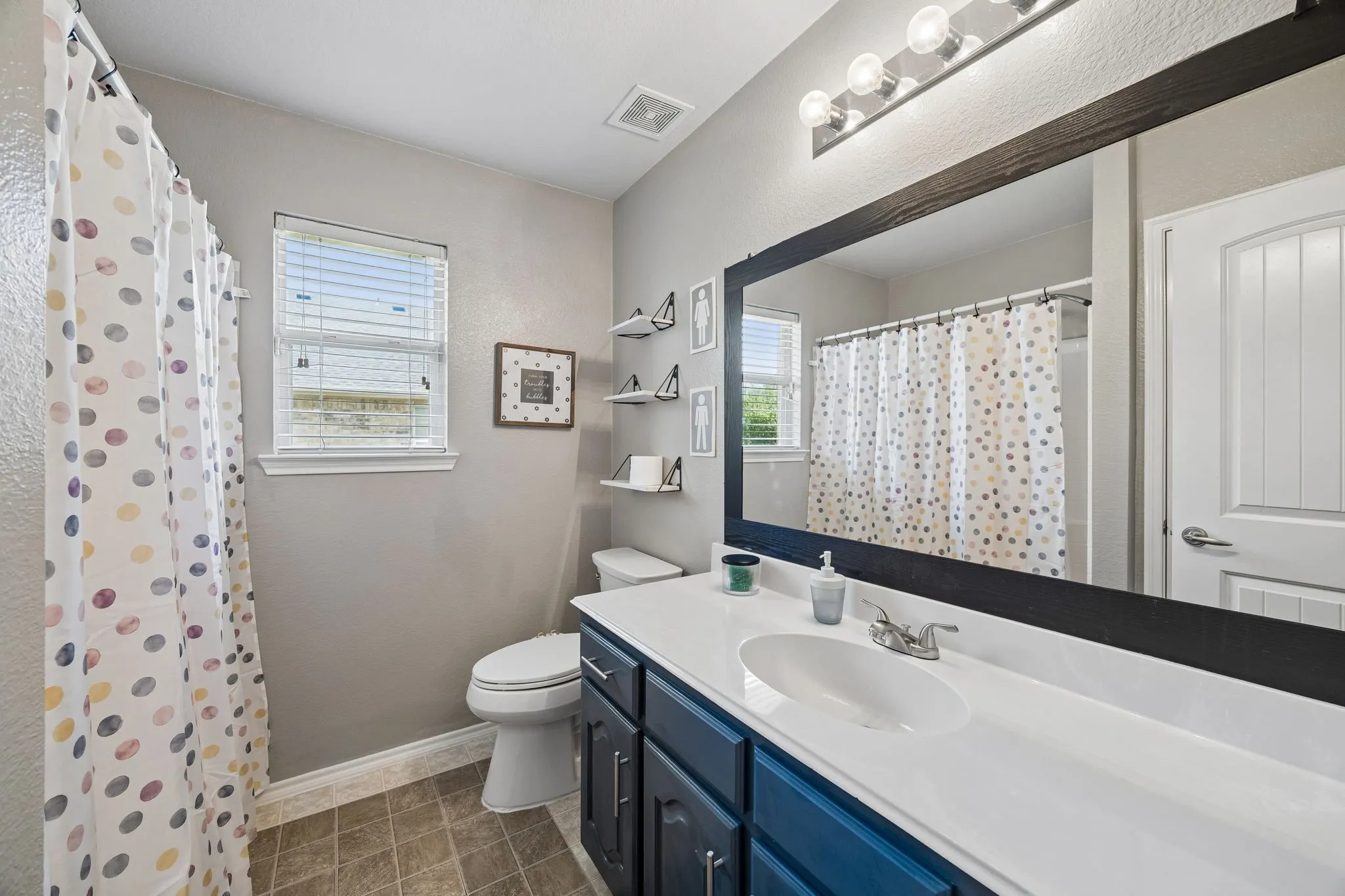 Single Family Residence For Rent in Hunt County , 3216 Overstreet Lane, Royse City, Texas 75189, 3 Bedroom, 2 Bathroom, 2 Garage spaces, 1,633 Sqft, built in 2007, mls#21332184, Real Estate Agent in Royse City, Homes For Rent in Hunt county, Homes For Rent in Royse City, Realtor in Royse City Texas, Real Estate Brokerage Independent Realty Texas, Luminita Cordes Realtor