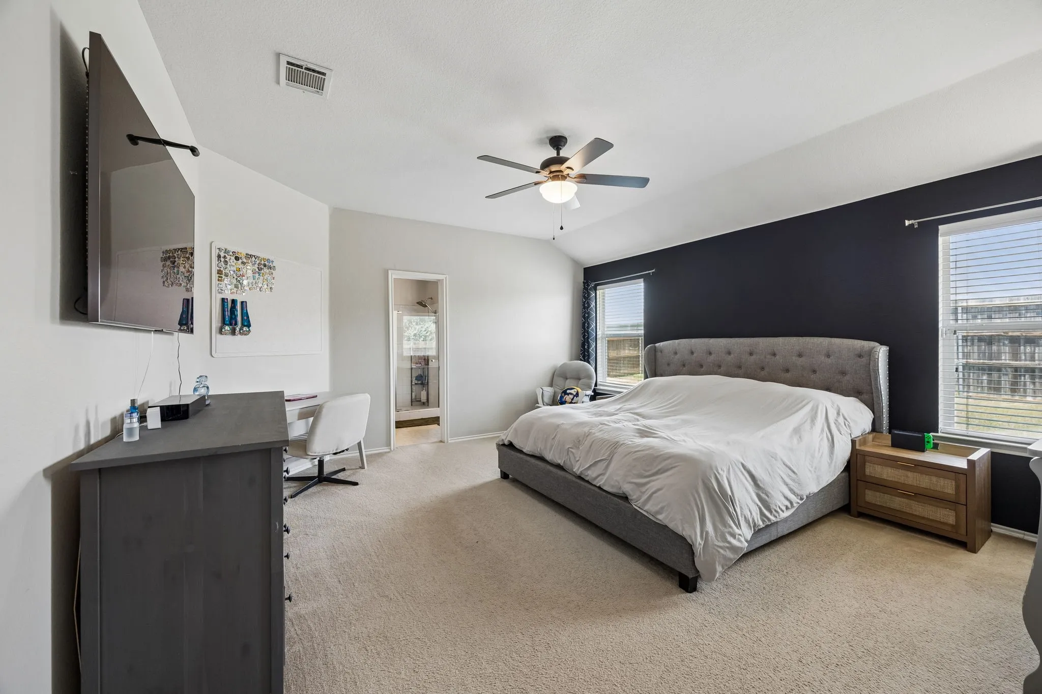 Single Family Residence For Rent in Hunt County , 3216 Overstreet Lane, Royse City, Texas 75189, 3 Bedroom, 2 Bathroom, 2 Garage spaces, 1,633 Sqft, built in 2007, mls#21332184, Real Estate Agent in Royse City, Homes For Rent in Hunt county, Homes For Rent in Royse City, Realtor in Royse City Texas, Real Estate Brokerage Independent Realty Texas, Luminita Cordes Realtor