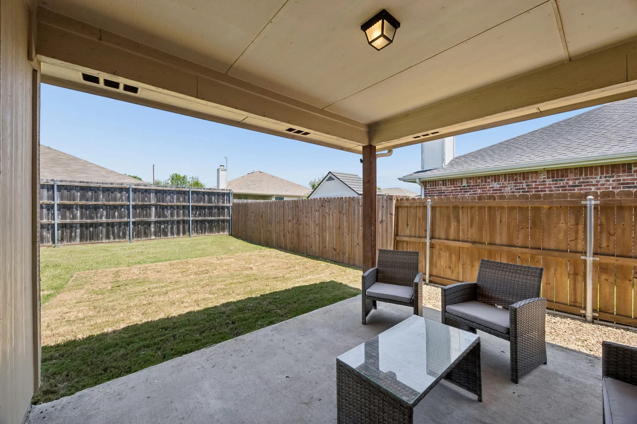 Single Family Residence For Rent in Hunt County , 3216 Overstreet Lane, Royse City, Texas 75189, 3 Bedroom, 2 Bathroom, 2 Garage spaces, 1,633 Sqft, built in 2007, mls#21332184, Real Estate Agent in Royse City, Homes For Rent in Hunt county, Homes For Rent in Royse City, Realtor in Royse City Texas, Real Estate Brokerage Independent Realty Texas, Luminita Cordes Realtor