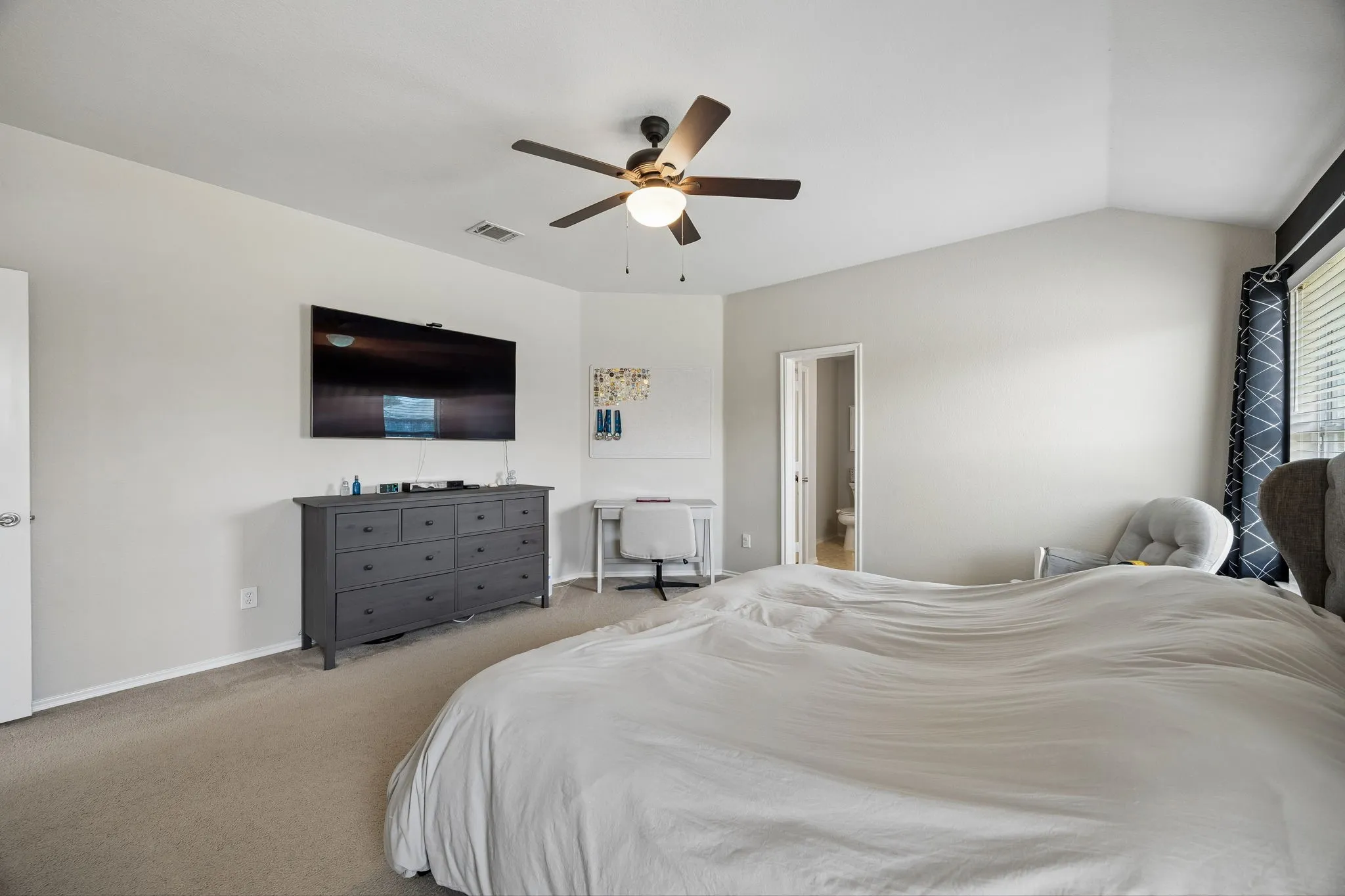 Single Family Residence For Rent in Hunt County , 3216 Overstreet Lane, Royse City, Texas 75189, 3 Bedroom, 2 Bathroom, 2 Garage spaces, 1,633 Sqft, built in 2007, mls#21332184, Real Estate Agent in Royse City, Homes For Rent in Hunt county, Homes For Rent in Royse City, Realtor in Royse City Texas, Real Estate Brokerage Independent Realty Texas, Luminita Cordes Realtor