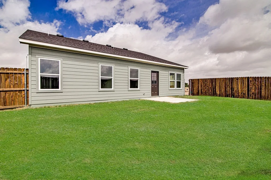 Single Family Residence For Sale in Tarrant County , 10520 Ruffin Drive, Fort Worth, Texas 76131, 3 Bedroom, 2 Bathroom, 2 Garage spaces, 1,387 Sqft, built in 2026, mls#21339950, Real Estate Agent in Fort Worth, Homes For Sale in Tarrant county, Homes For Sale in Fort Worth, Realtor in Fort Worth Texas, Real Estate Brokerage Independent Realty Texas, Luminita Cordes Realtor