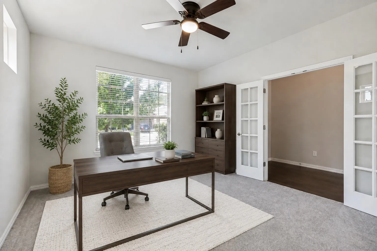 Single Family Residence For Sale in Denton County , 2405 Whispering Pines Drive, Fort Worth, Texas 76177, 3 Bedroom, 3 Bathroom, 2 Garage spaces, 2,634 Sqft, built in 2017, mls#21337843, Real Estate Agent in Fort Worth, Homes For Sale in Denton county, Homes For Sale in Fort Worth, Realtor in Fort Worth Texas, Real Estate Brokerage Independent Realty Texas, Luminita Cordes Realtor