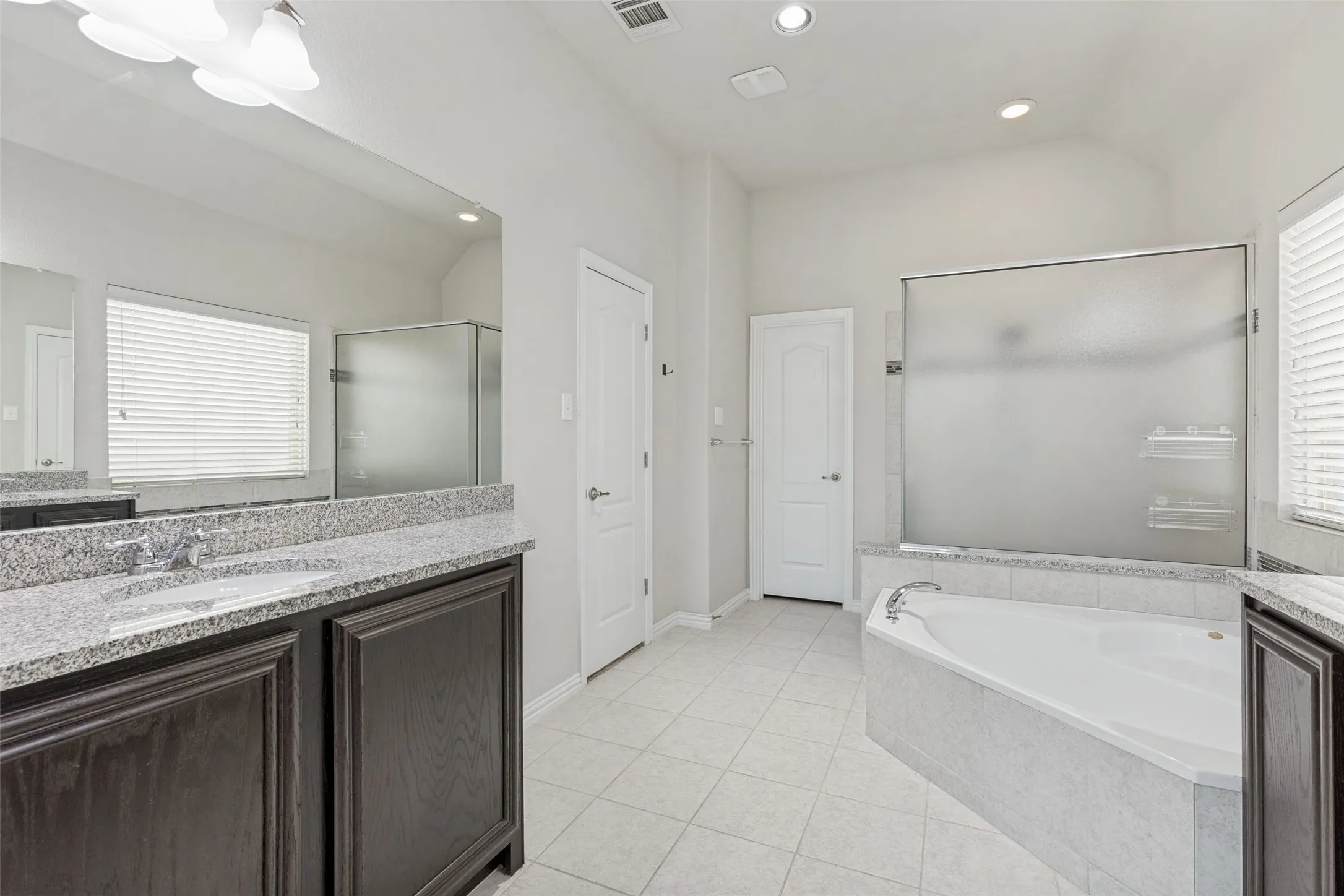 Single Family Residence For Sale in Denton County , 2405 Whispering Pines Drive, Fort Worth, Texas 76177, 3 Bedroom, 3 Bathroom, 2 Garage spaces, 2,634 Sqft, built in 2017, mls#21337843, Real Estate Agent in Fort Worth, Homes For Sale in Denton county, Homes For Sale in Fort Worth, Realtor in Fort Worth Texas, Real Estate Brokerage Independent Realty Texas, Luminita Cordes Realtor