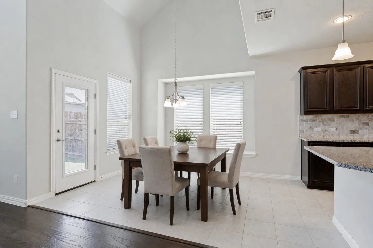 Single Family Residence For Sale in Denton County , 2405 Whispering Pines Drive, Fort Worth, Texas 76177, 3 Bedroom, 3 Bathroom, 2 Garage spaces, 2,634 Sqft, built in 2017, mls#21337843, Real Estate Agent in Fort Worth, Homes For Sale in Denton county, Homes For Sale in Fort Worth, Realtor in Fort Worth Texas, Real Estate Brokerage Independent Realty Texas, Luminita Cordes Realtor