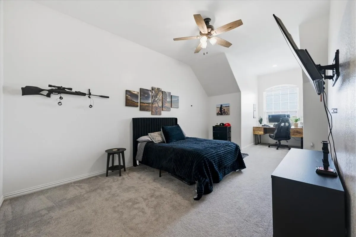 Single Family Residence For Sale in Ellis County , 975 Fm 85, Ennis, Texas 75119, 5 Bedroom, 5 Bathroom, 2 Garage spaces, 5,698 Sqft, built in 2010, mls#21339959, Real Estate Agent in Ennis, Homes For Sale in Ellis county, Homes For Sale in Ennis, Realtor in Ennis Texas, Real Estate Brokerage Independent Realty Texas, Luminita Cordes Realtor