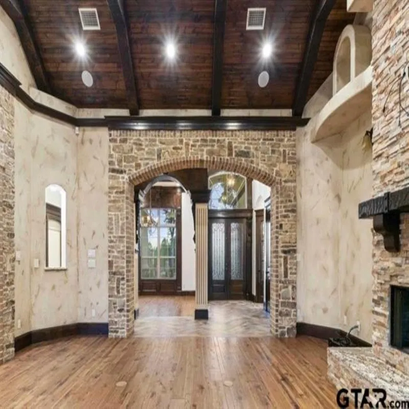 Single Family Residence For Sale in Smith County , 11378 State Highway 110 N, Tyler, Texas 75704, 4 Bedrooms, 5 Bathrooms, 2 Garage spaces, 3,552 Sqft, built in 2015, Price $1,100,000, mls#21339960, Real Estate Agent in Tyler, Homes For Sale in Smith county, Homes For Sale in Tyler, Realtor in Tyler Texas, Real Estate Brokerage Independent Realty Texas, Luminita Cordes Realtor