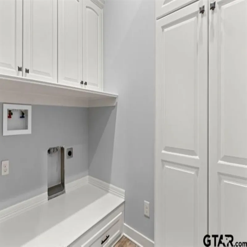 Single Family Residence For Sale in Smith County , 11378 State Highway 110 N, Tyler, Texas 75704, 4 Bedrooms, 5 Bathrooms, 2 Garage spaces, 3,552 Sqft, built in 2015, Price $1,100,000, mls#21339960, Real Estate Agent in Tyler, Homes For Sale in Smith county, Homes For Sale in Tyler, Realtor in Tyler Texas, Real Estate Brokerage Independent Realty Texas, Luminita Cordes Realtor