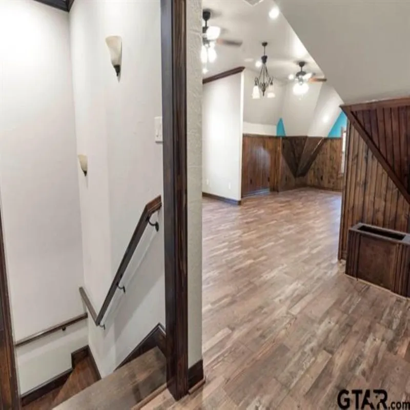 Single Family Residence For Sale in Smith County , 11378 State Highway 110 N, Tyler, Texas 75704, 4 Bedrooms, 5 Bathrooms, 2 Garage spaces, 3,552 Sqft, built in 2015, Price $1,100,000, mls#21339960, Real Estate Agent in Tyler, Homes For Sale in Smith county, Homes For Sale in Tyler, Realtor in Tyler Texas, Real Estate Brokerage Independent Realty Texas, Luminita Cordes Realtor