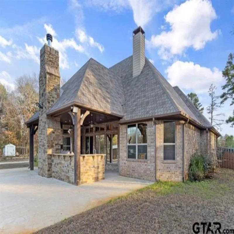 Single Family Residence For Sale in Smith County , 11378 State Highway 110 N, Tyler, Texas 75704, 4 Bedrooms, 5 Bathrooms, 2 Garage spaces, 3,552 Sqft, built in 2015, Price $1,100,000, mls#21339960, Real Estate Agent in Tyler, Homes For Sale in Smith county, Homes For Sale in Tyler, Realtor in Tyler Texas, Real Estate Brokerage Independent Realty Texas, Luminita Cordes Realtor